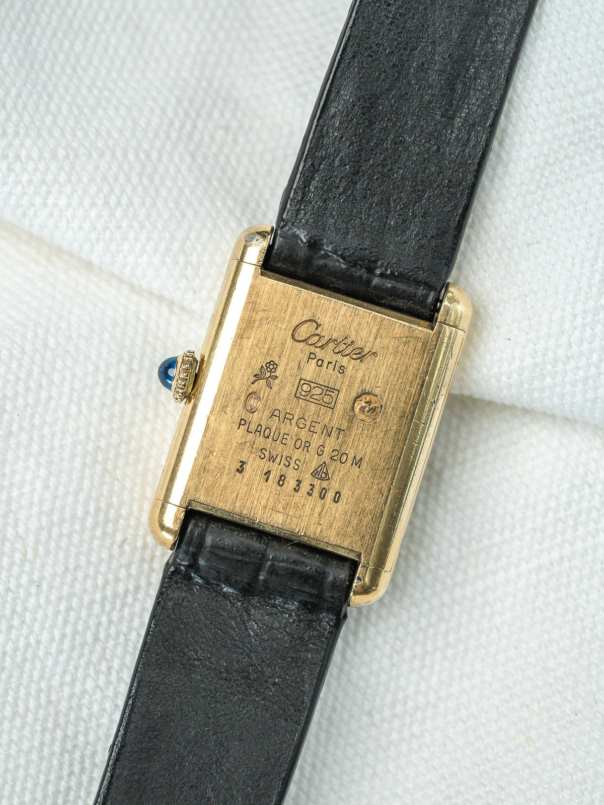 Bracelet cuir noir grainé - Montre Cartier Must Tank Vermeil - Atelier Victor