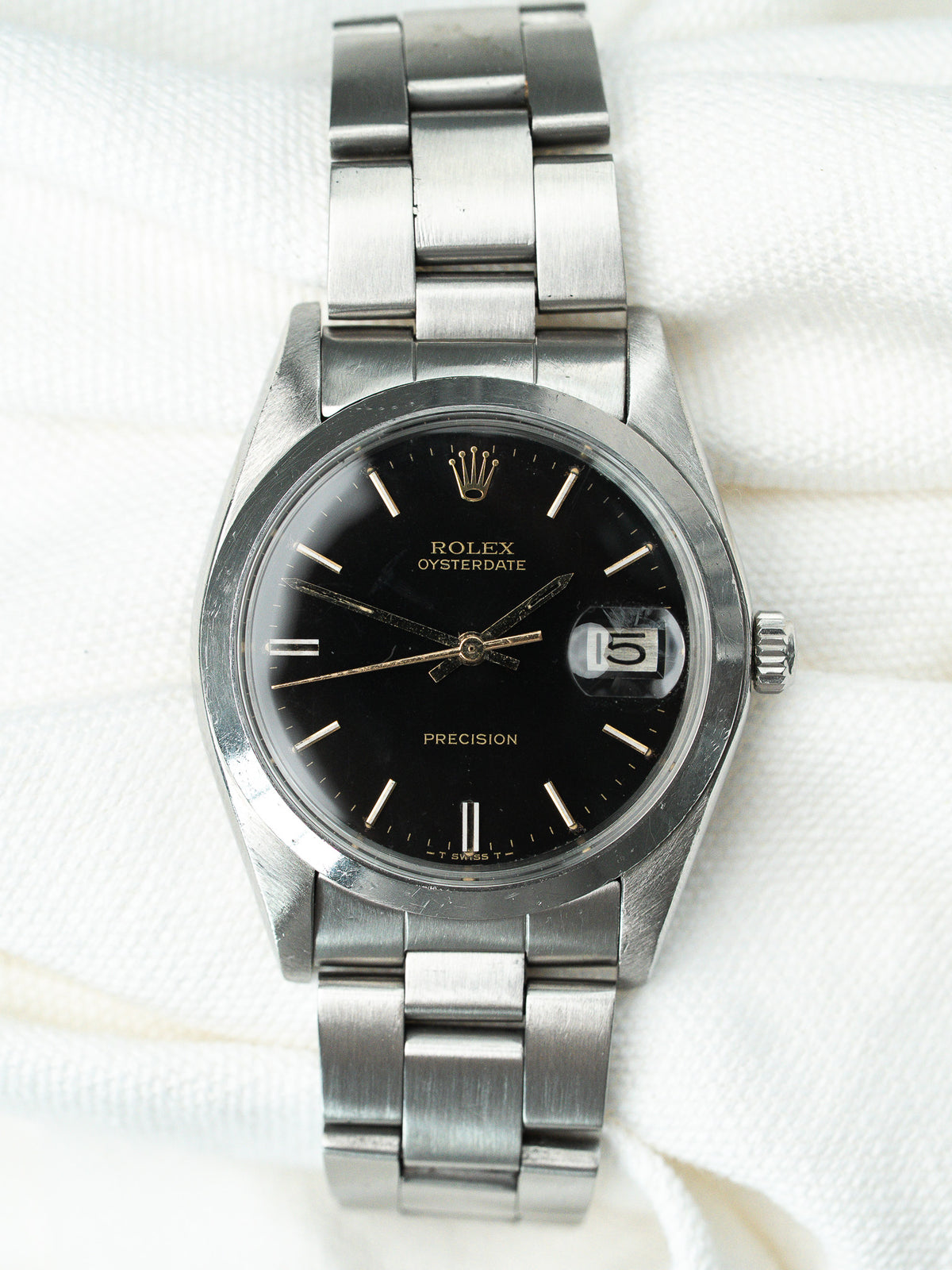 Cadran noir laqué à index dorés - Montre Rolex Oysterdate 6694 cadran noir - Atelier Victor