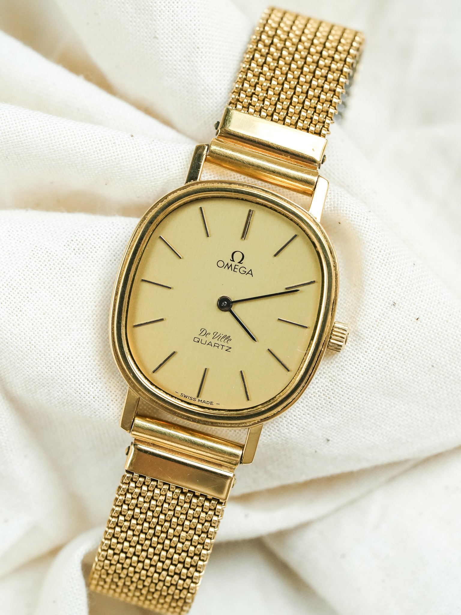 Omega - De Ville 191.0046 Tonneau chapado en oro pulsera de malla - 1978