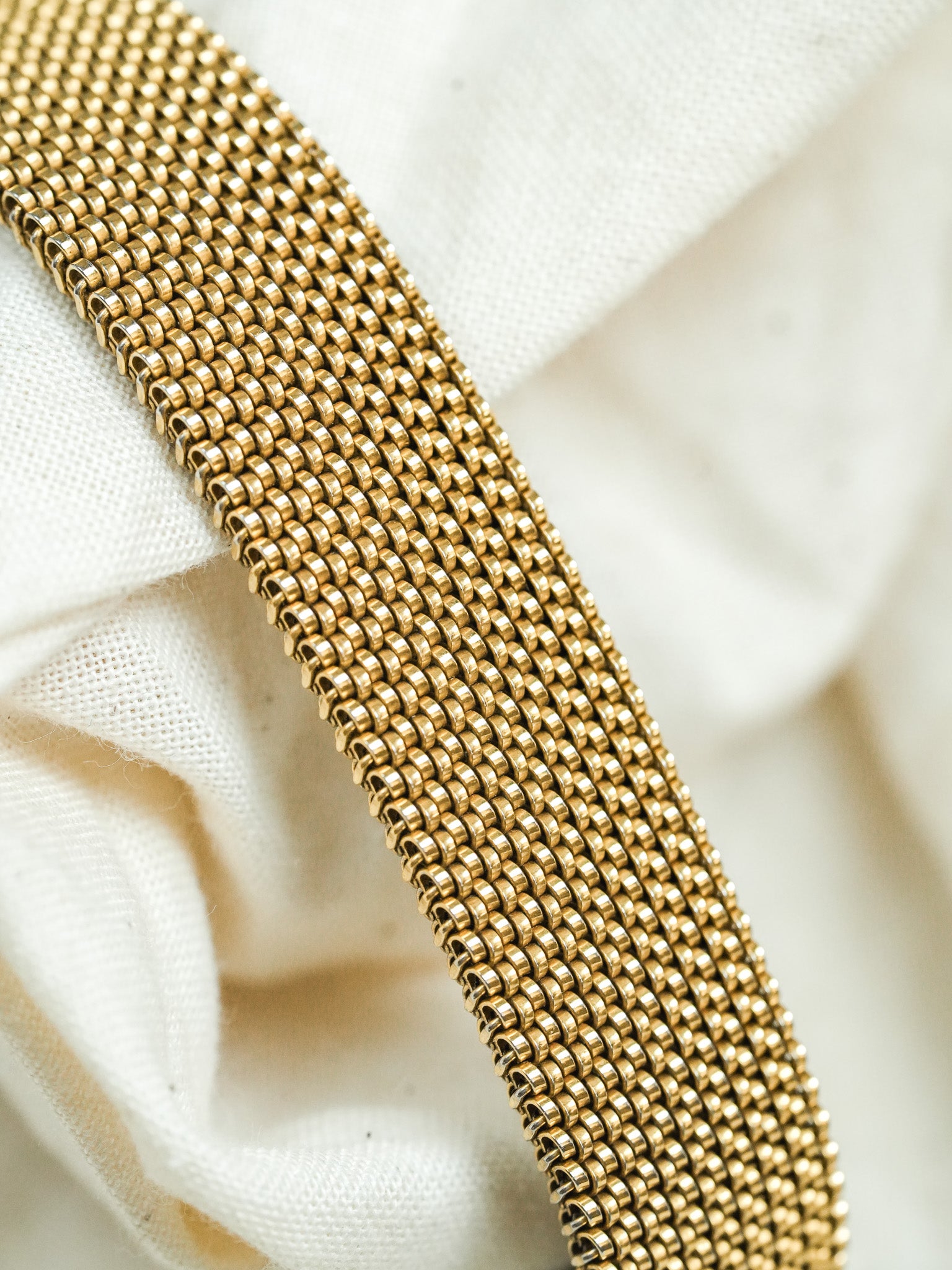 Omega - De Ville 191.0046 Tonneau chapado en oro pulsera de malla - 1978