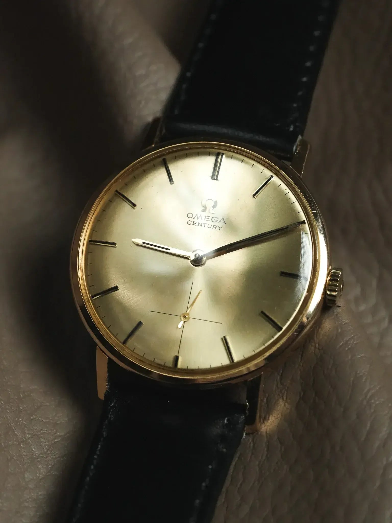 Omega - Century 121.014 Or 18k Boitier et cadran - 1964 - Atelier Victor