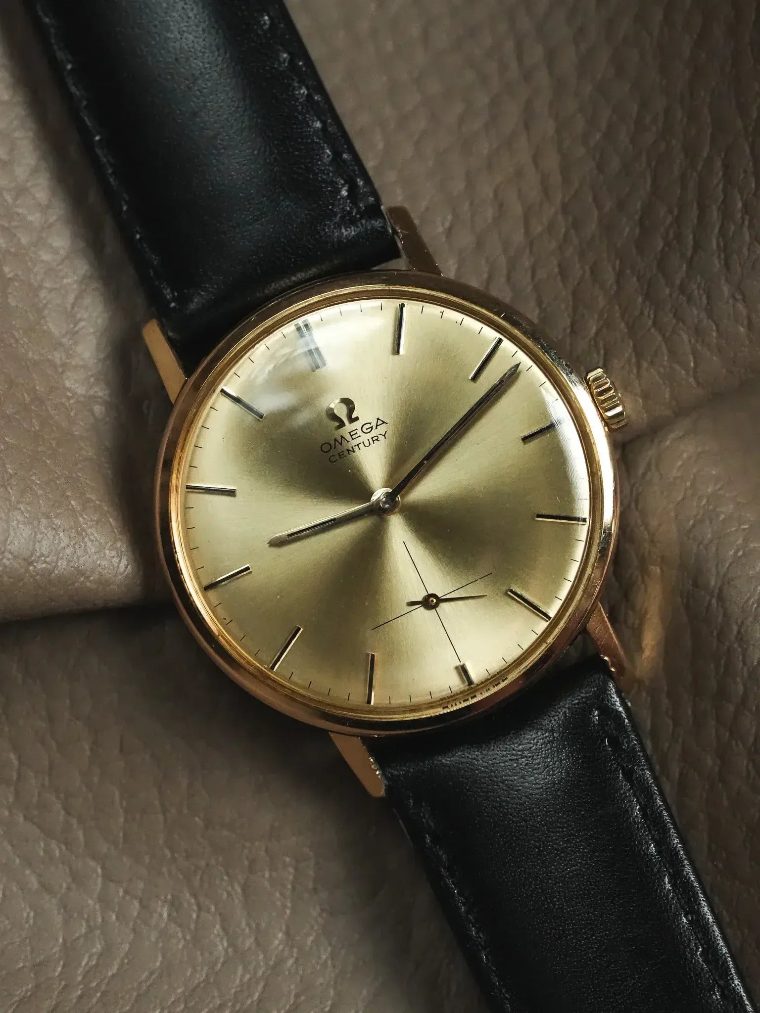 Omega - Century 121.014 Or 18k Boitier et cadran - 1964 - Atelier Victor