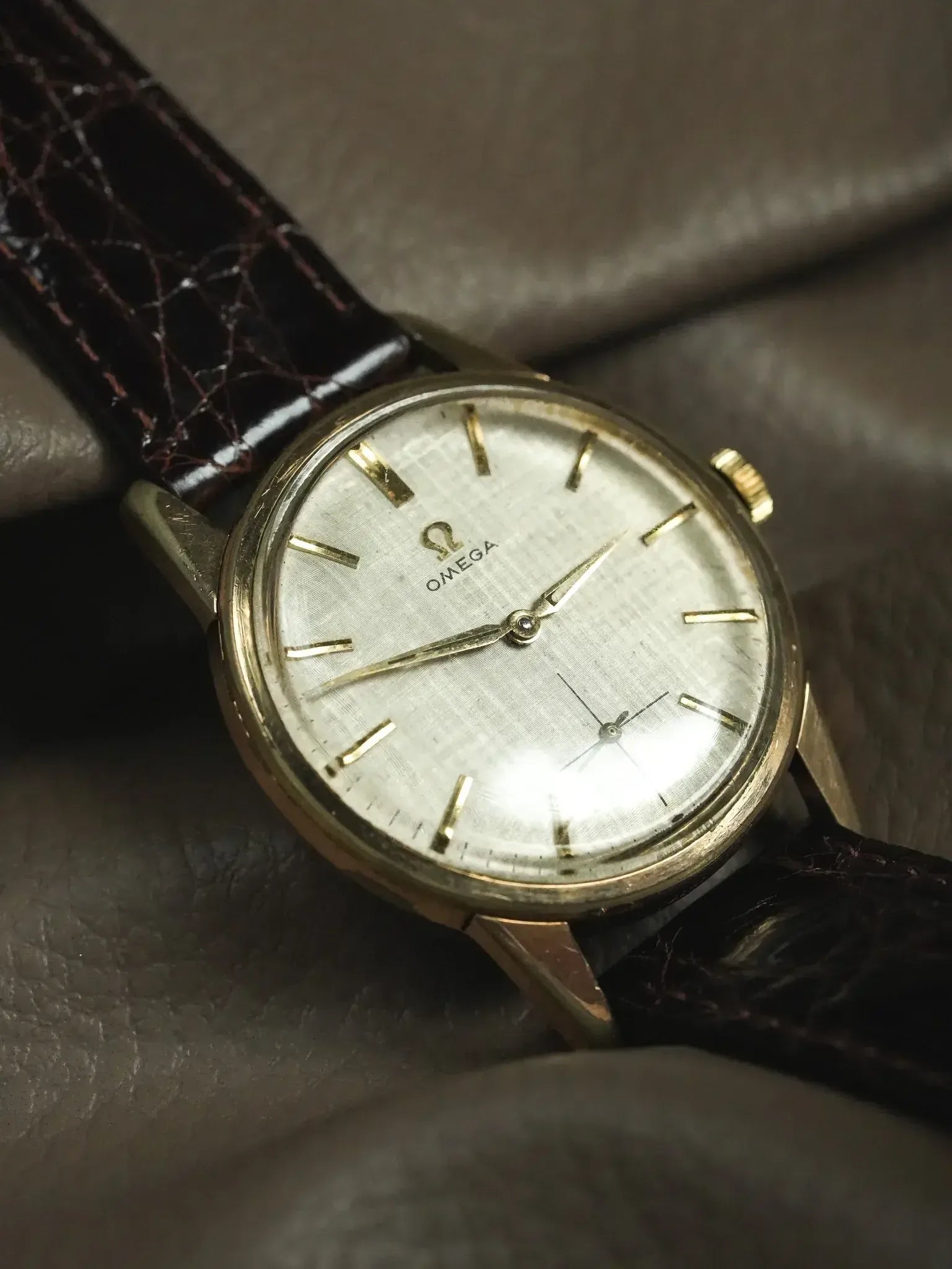 Omega - 14391-6 Plaqué or cadran lin - 1961 - Atelier Victor