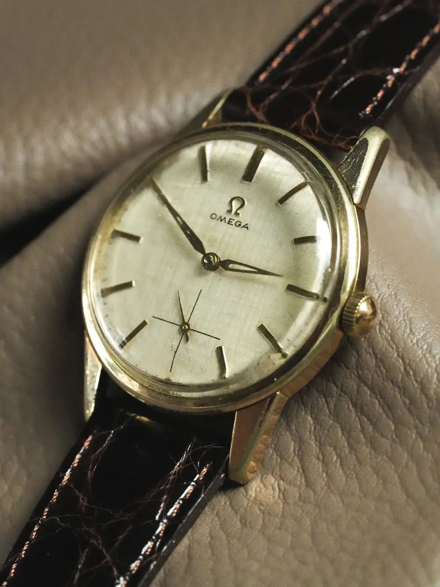 Omega - 14391-6 Plaqué or cadran lin - 1961 - Atelier Victor