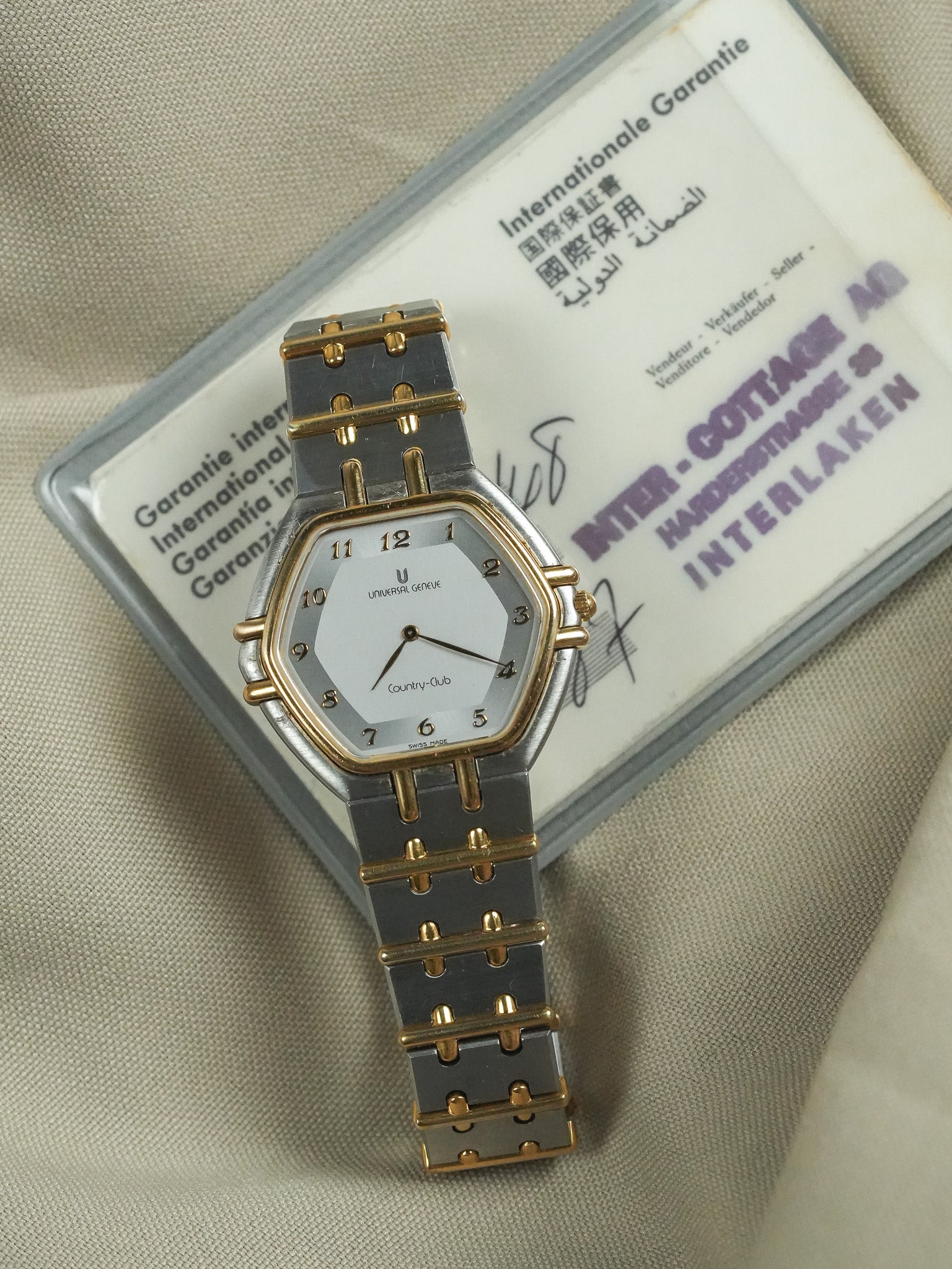 Universal Genève - 617.100 Country Club Сталь Золото Восьмиугольная - Бумага - 1987