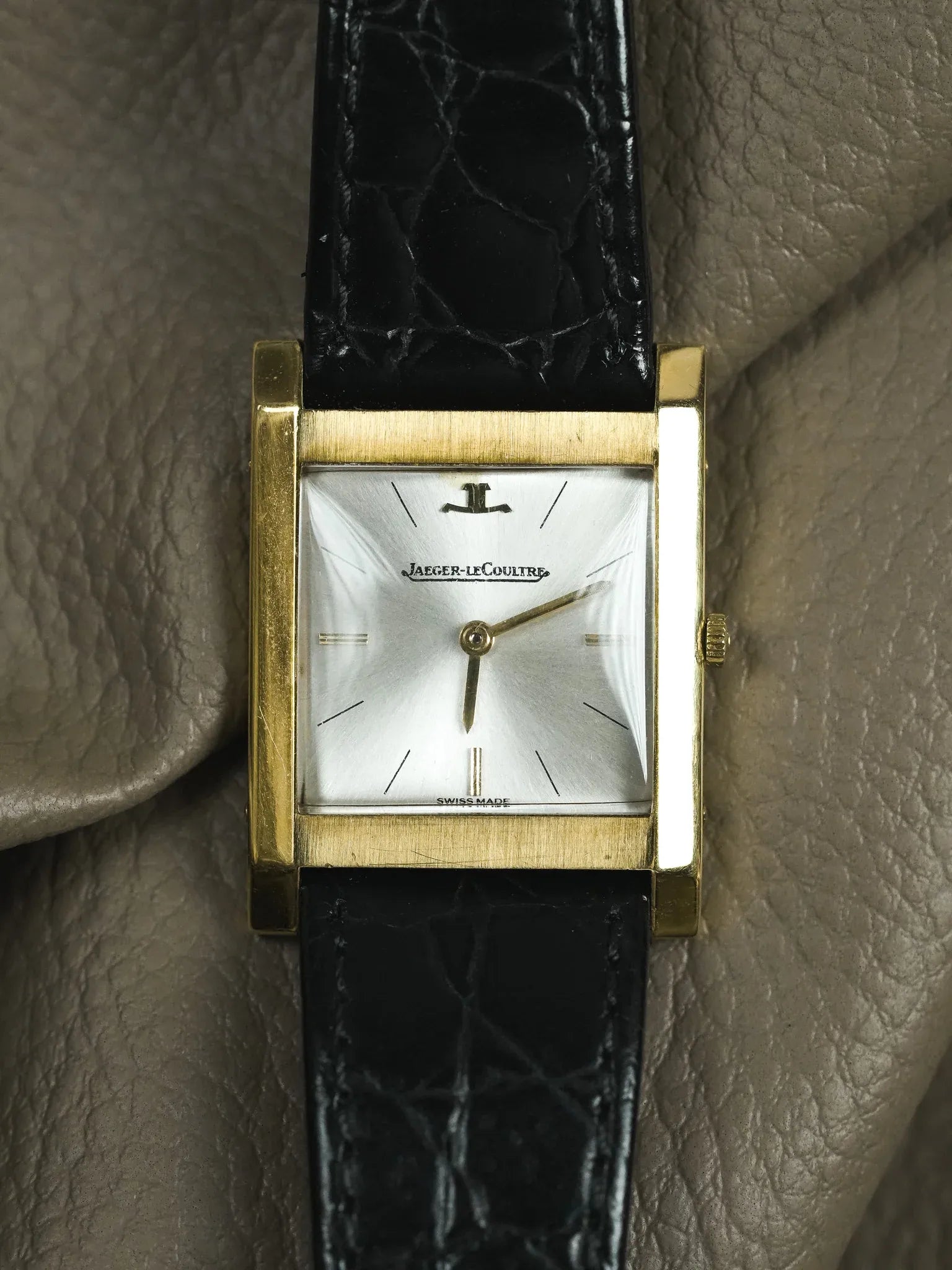 Jaeger-LeCoultre - Tank Or jaune 18k - Full Set - 1968