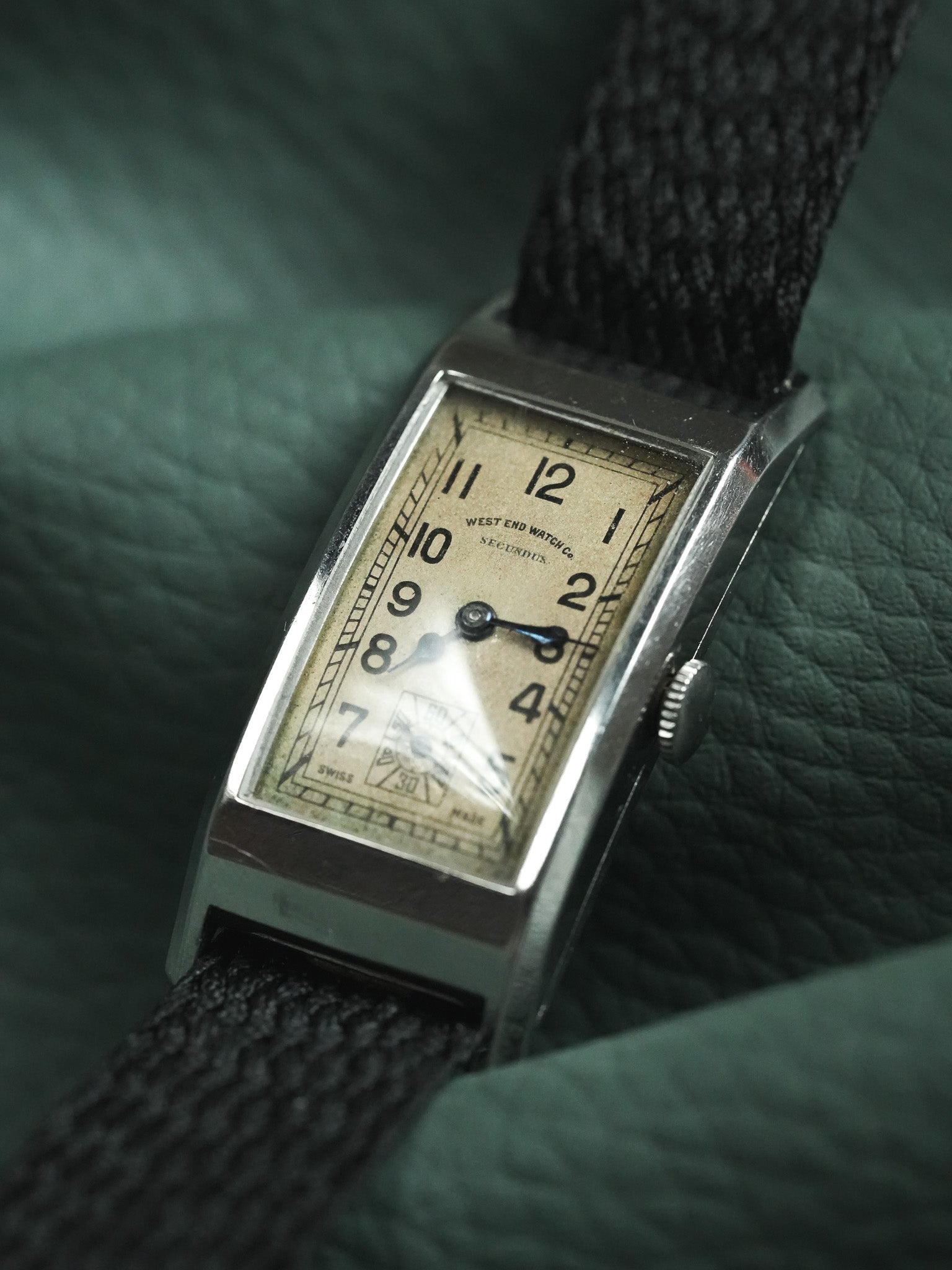 West End Watch Secundus - Tank allongée curvée acier - 1930s