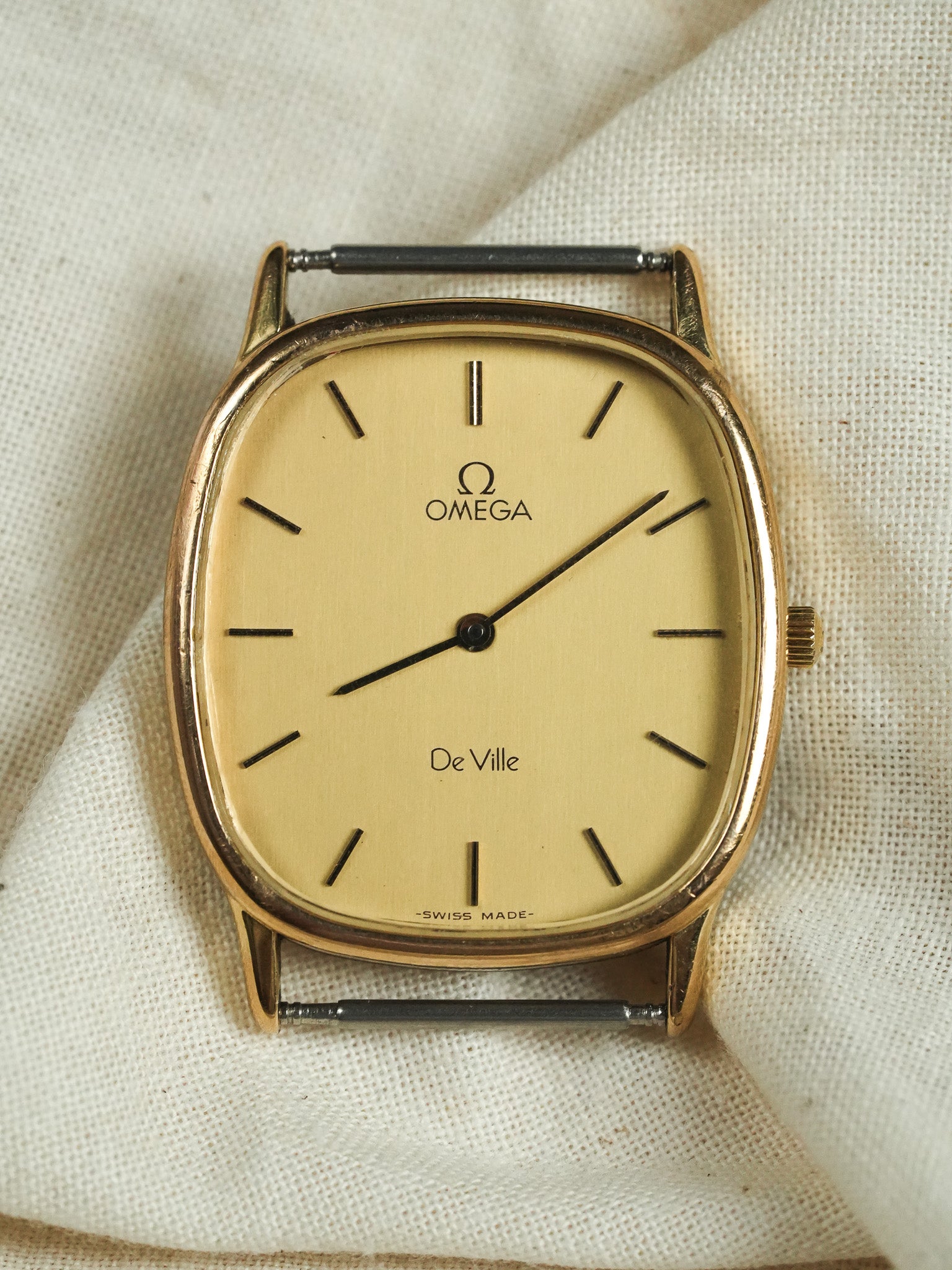 Omega - 191.0220 Tonneau Or Cadran Or Quartz - 1982