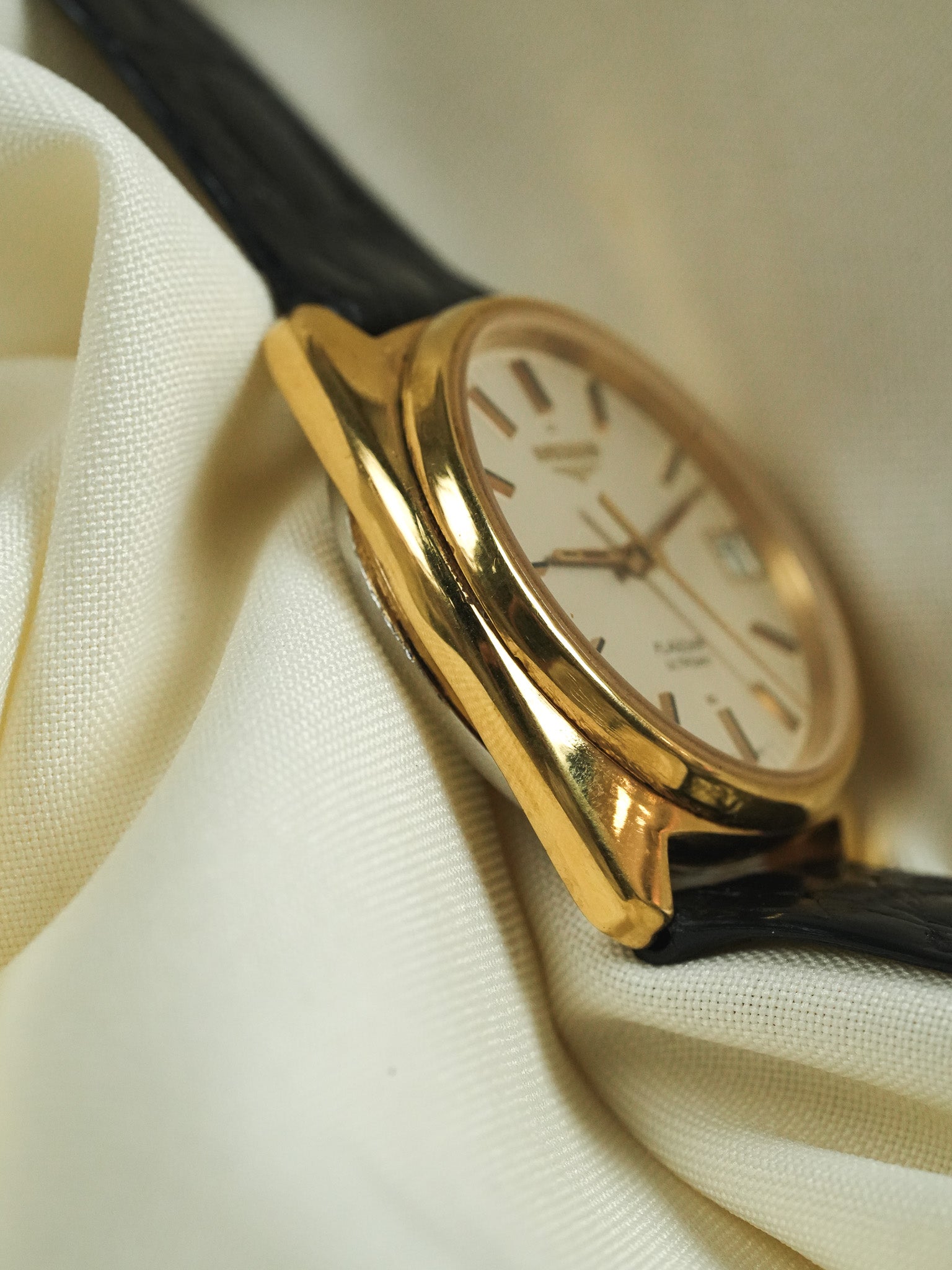 Longines - Flagship Ultronic Tonneau chapado en oro - 1970s