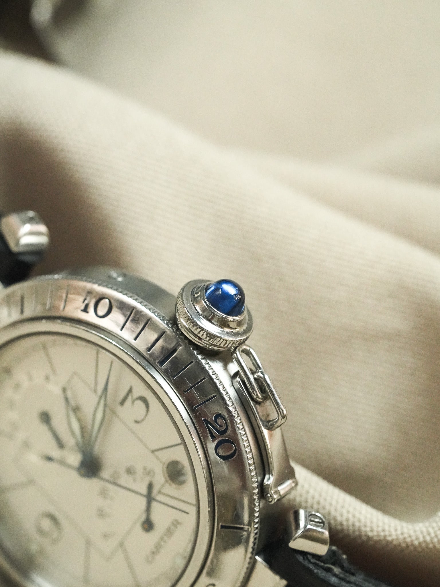 Cartier - Pasha 2388 احتياطي الطاقة 24h جلد مشبك قابل للطي - 2000s