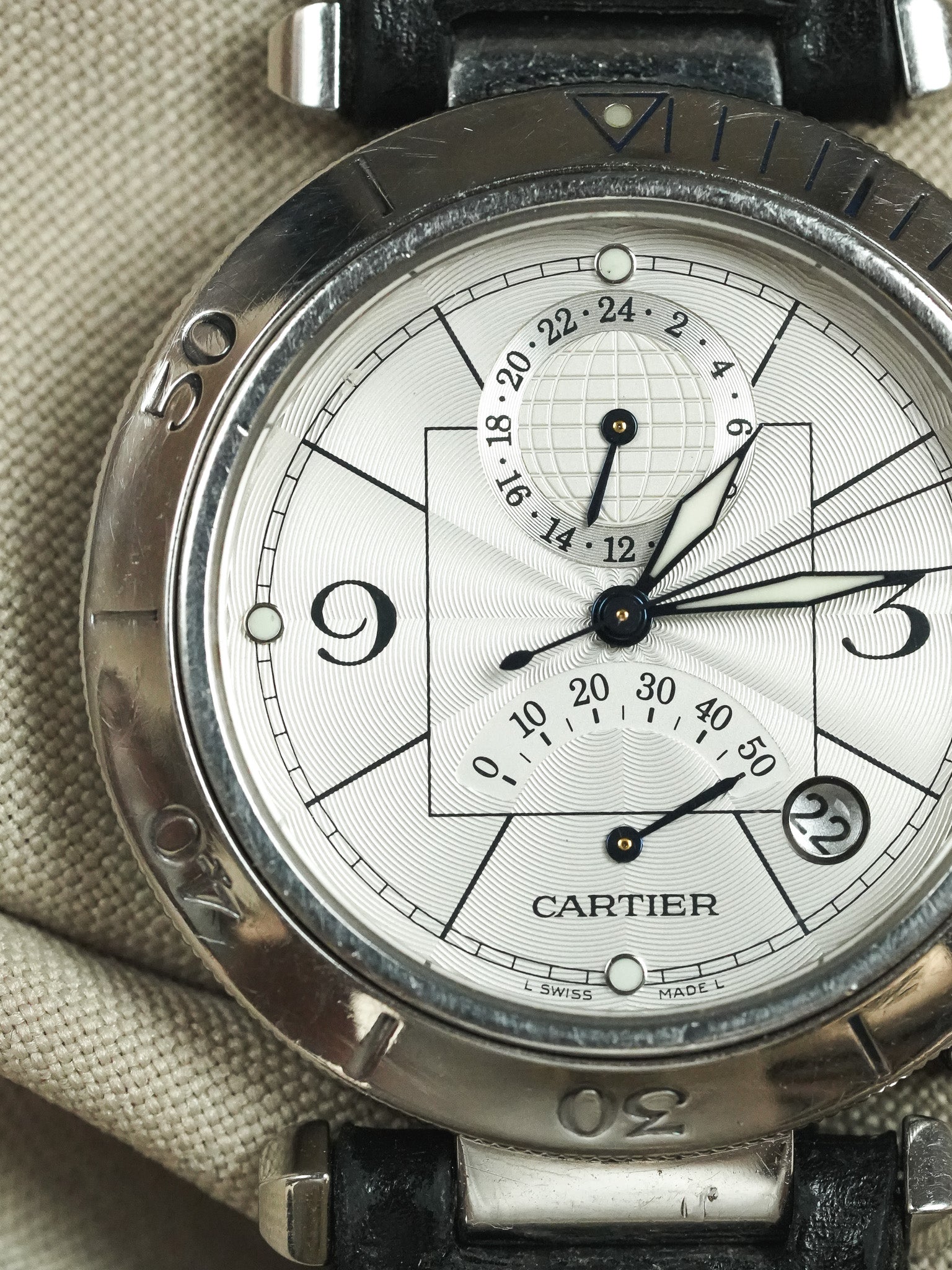 Cartier - Pasha 2388 احتياطي الطاقة 24h جلد مشبك قابل للطي - 2000s