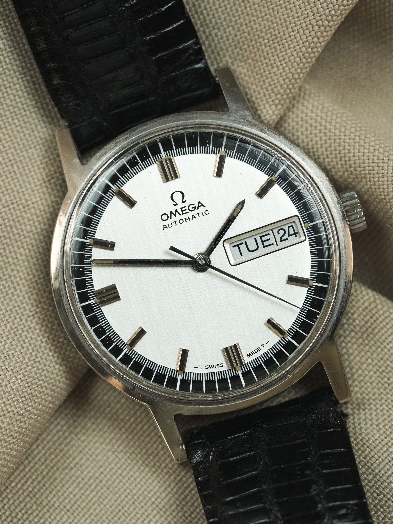 Omega - 166.0140 Daydate Cadran Acier Noir - 1970