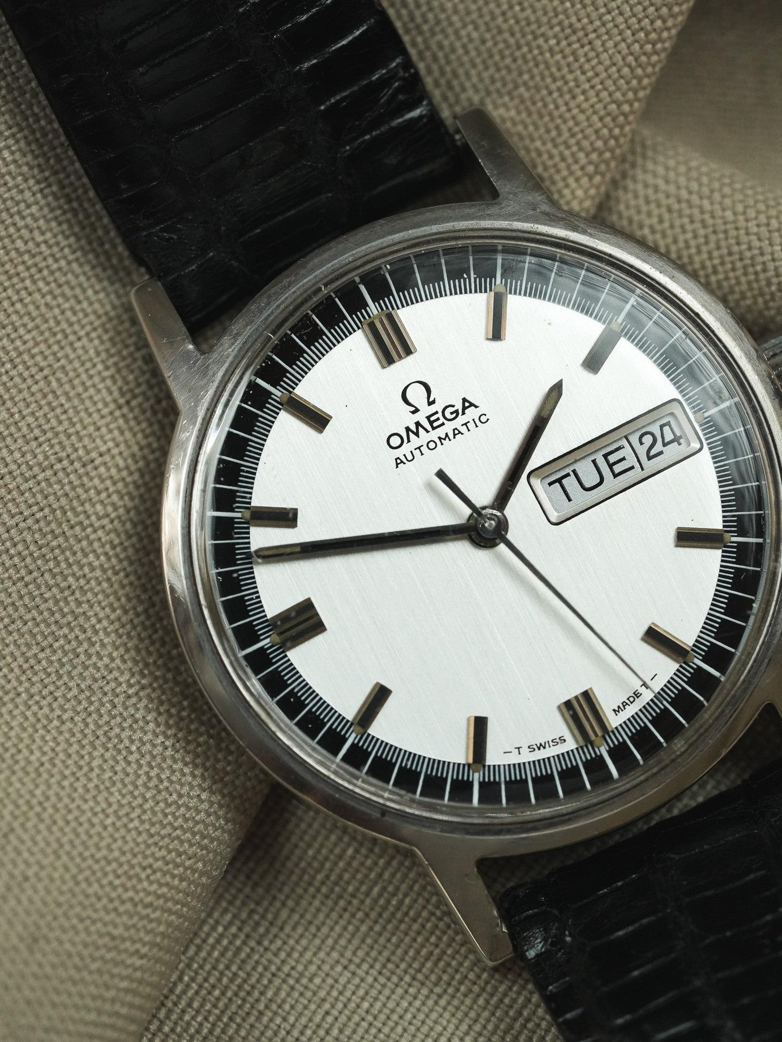 Omega - 166.0140 Daydate Cadran Acier Noir - 1970