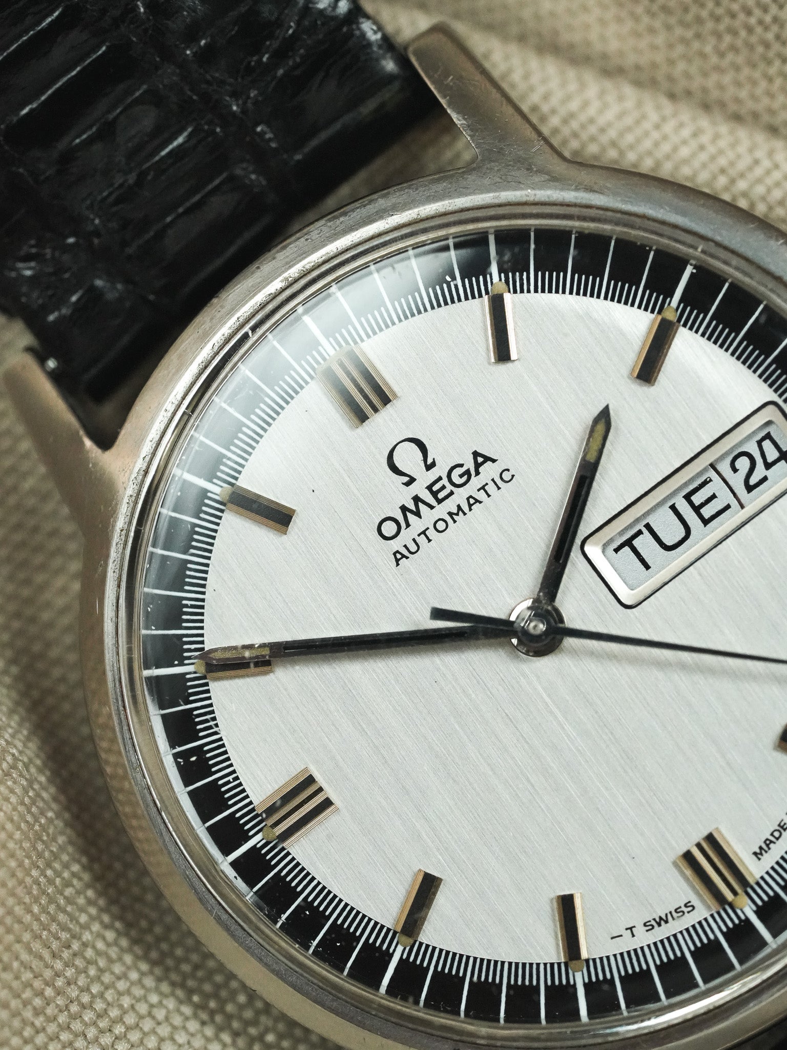 Omega - 166.0140 Daydate Cadran Acier Noir - 1970