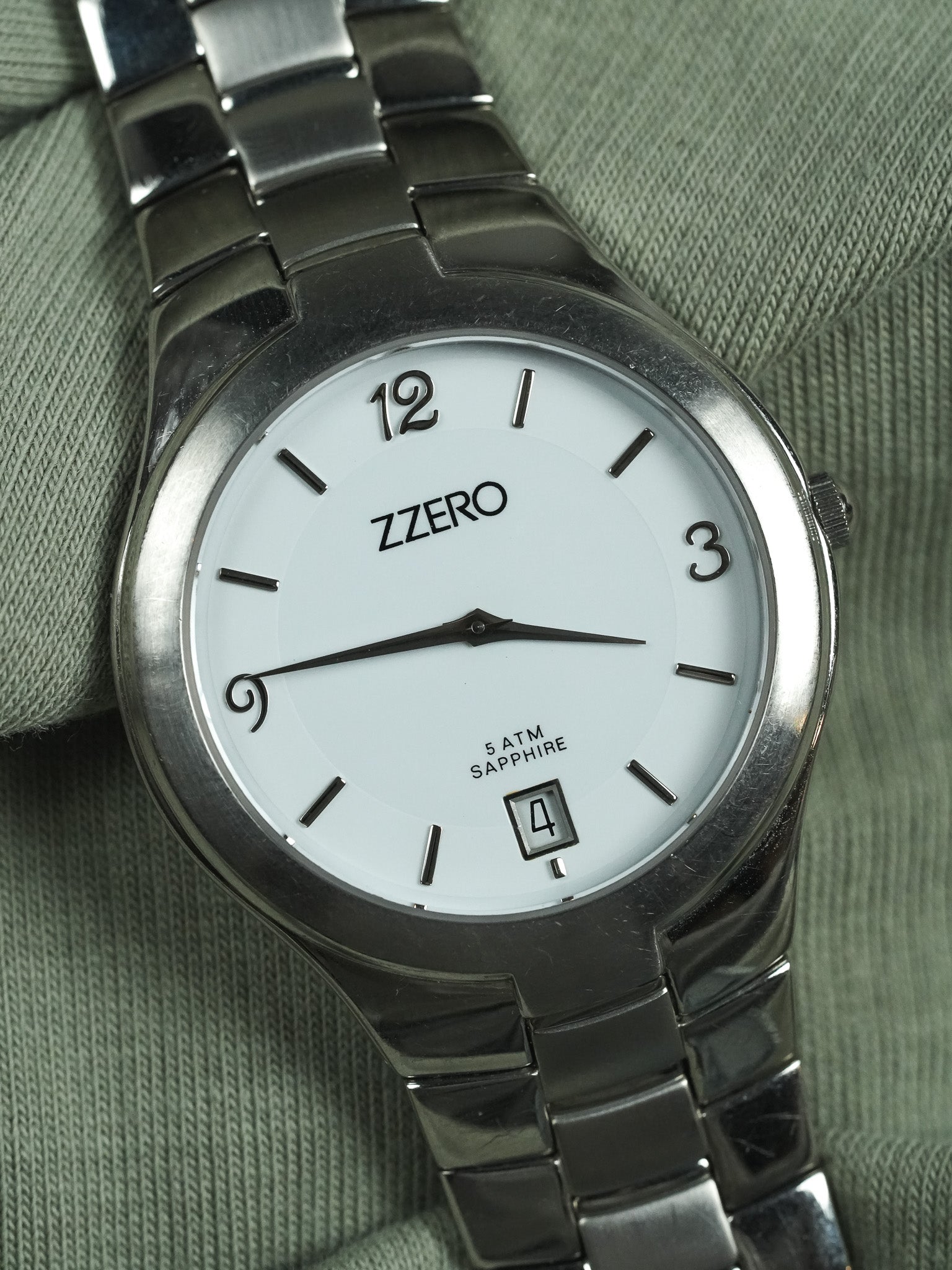 Zzero - Ronde Acier Date - Neuve de stock - 2000s
