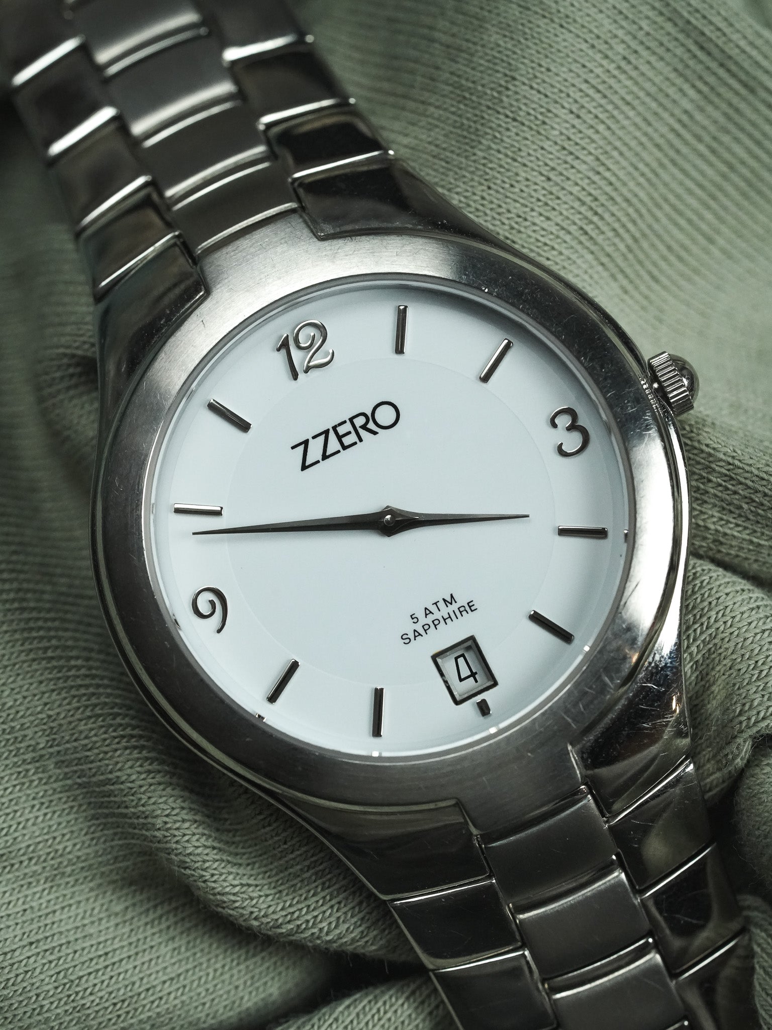 Zzero - Ronde Acier Date - Neuve de stock - 2000s