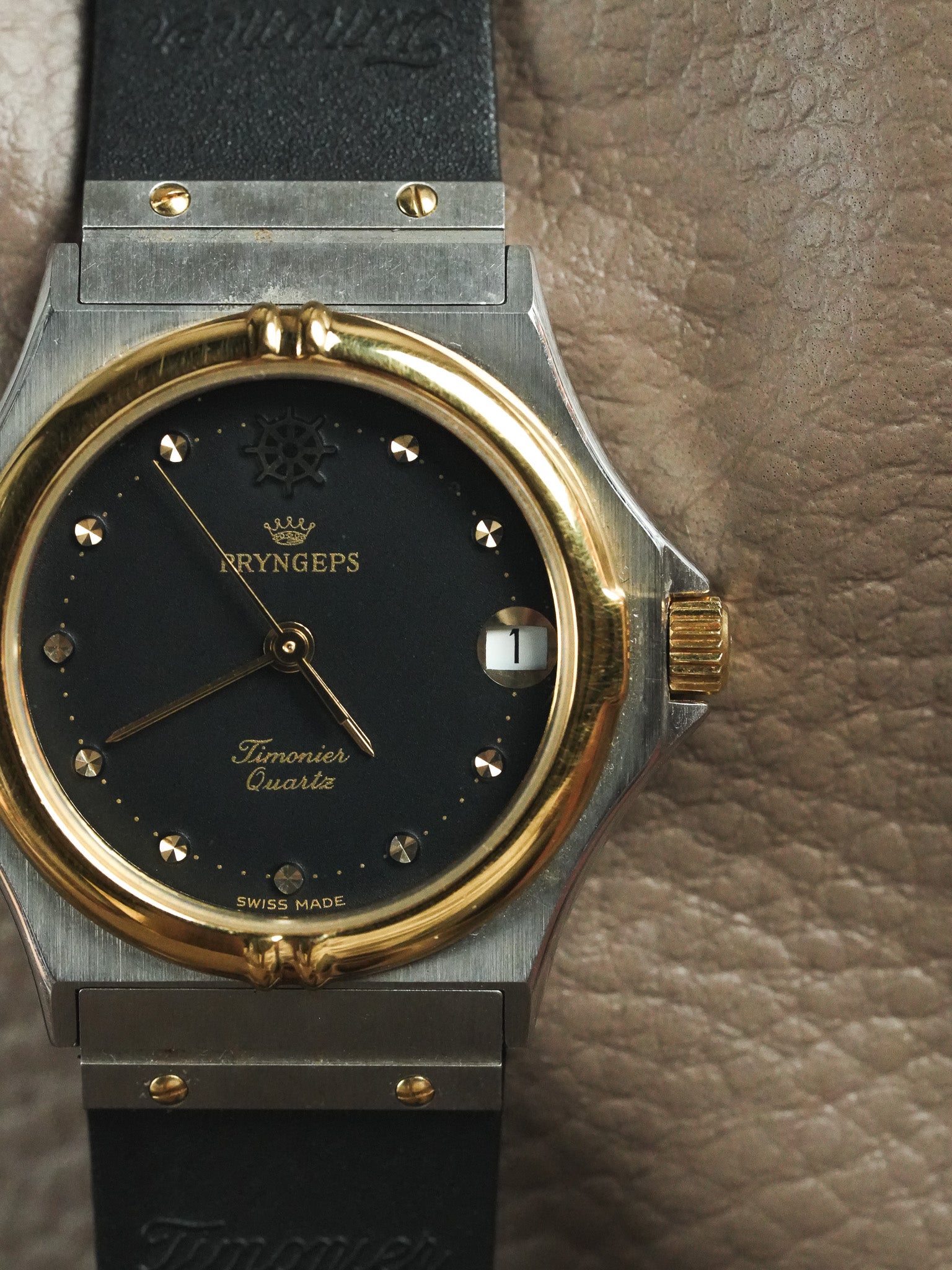 Pryngeps - Style "Hublot" Acier Or - Neuve de stock - 1990s