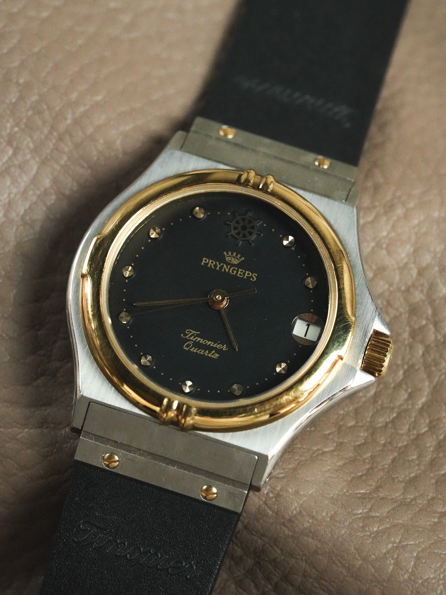 Pryngeps - Style "Hublot" Acier Or - Neuve de stock - 1990s