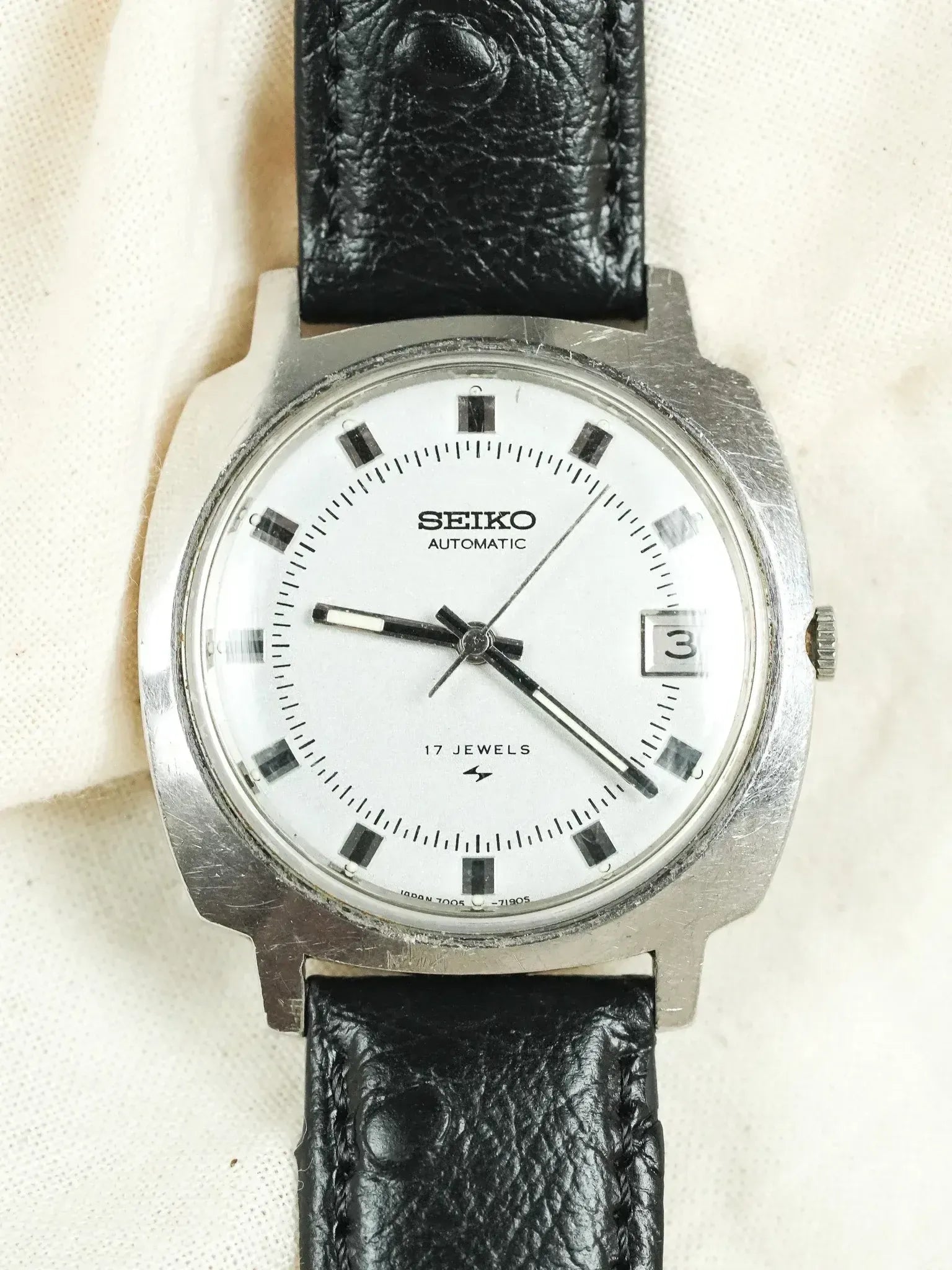Seiko - Caja de TV Índice negro Fecha - 1975