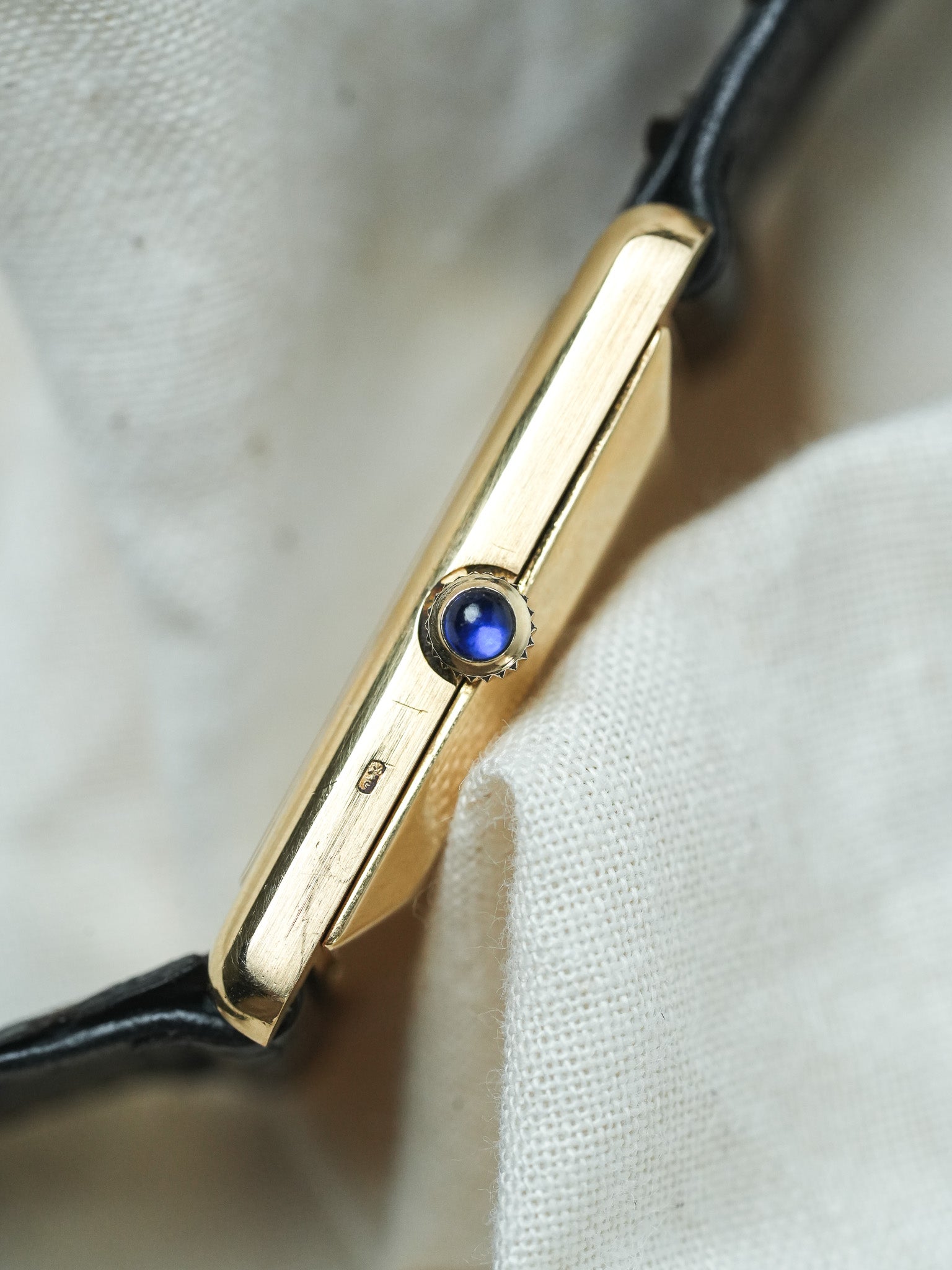 Baume & Mercier - 37059 Tank Or jaune 18k - boite - 1970s - GOPAK
