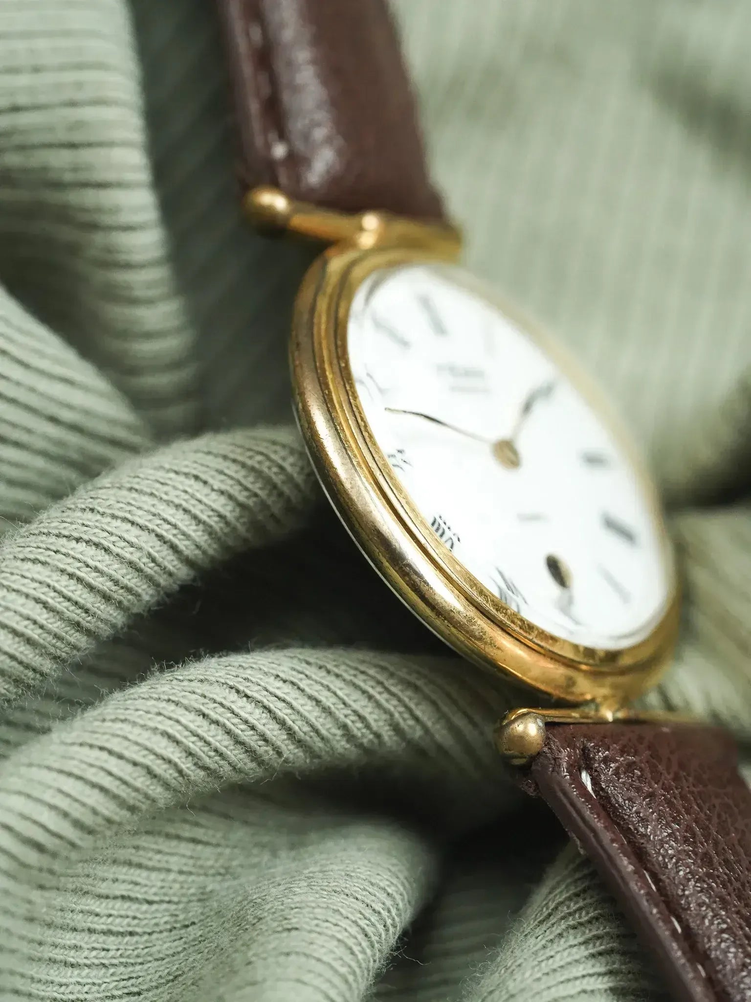 Yema - Cornes Centrales Boitier Plaqué or Romain - 1990s