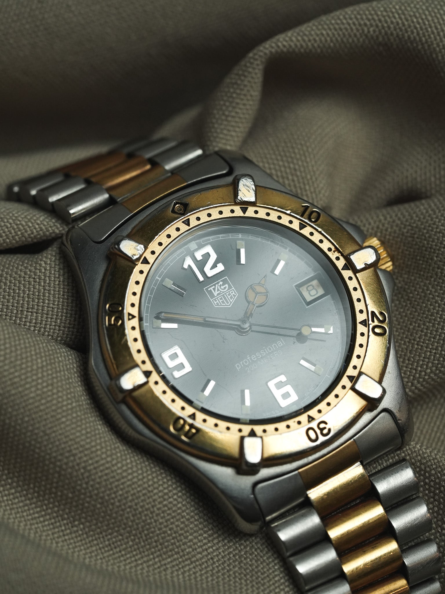 Tag Heuer - Professionale 2000 39mm Acciaio Oro Quadrante nero - 1990s