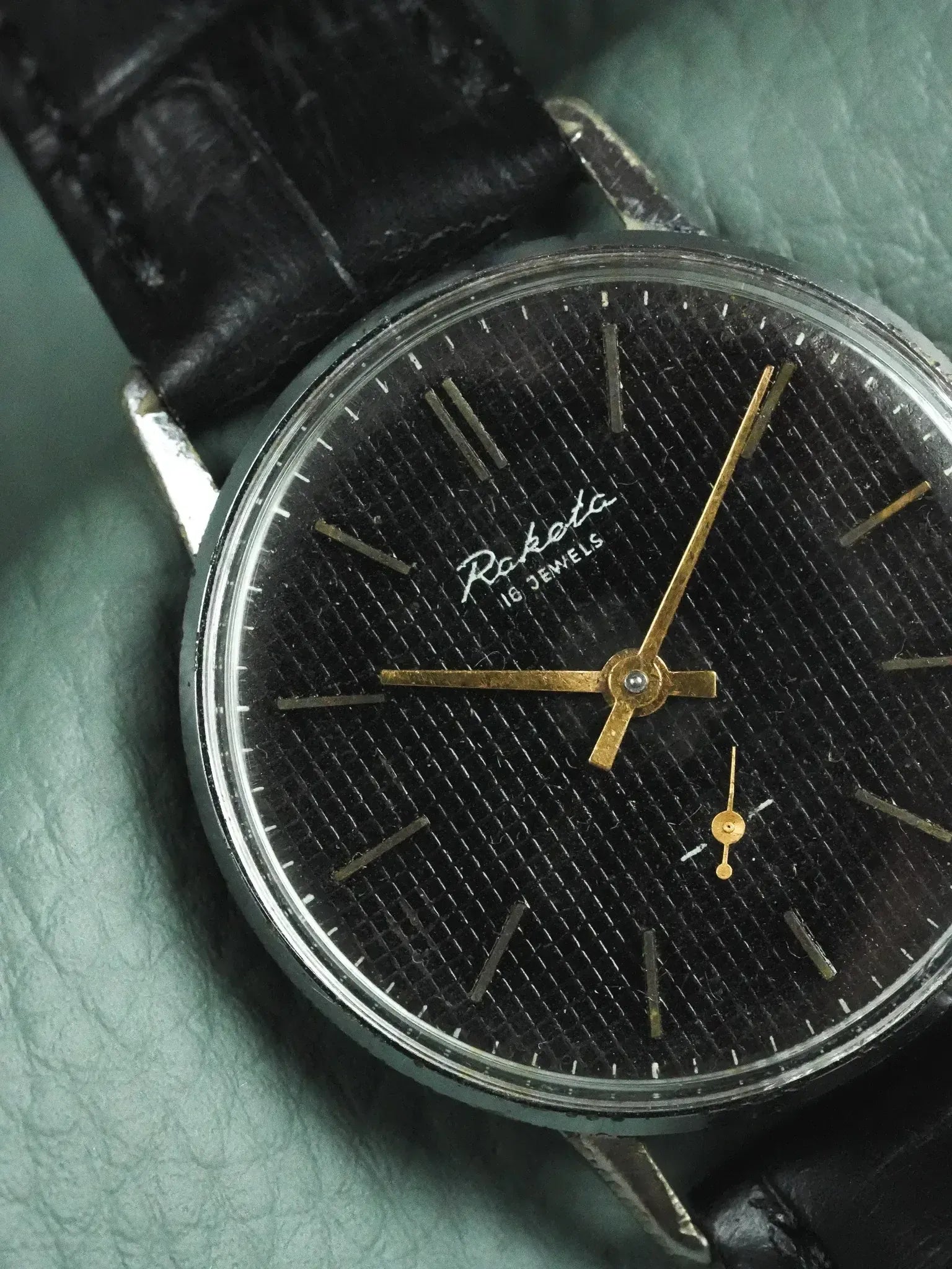 Raketa - Black Honeycomb sub-second OR - 1960s