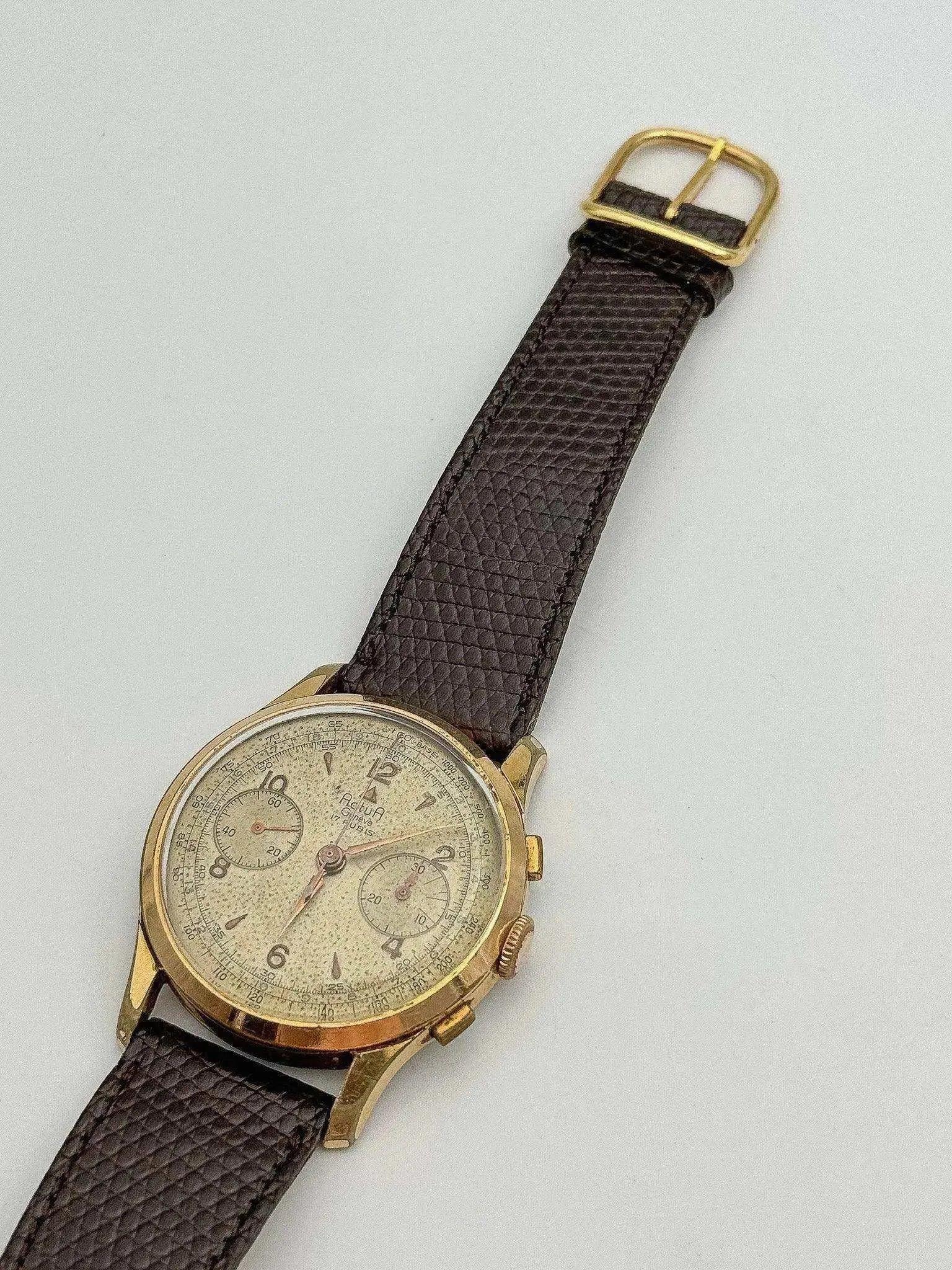 Actua Genève - Chrono Landeron Plaqué or - 1950s - Atelier Victor - Vintage Shop