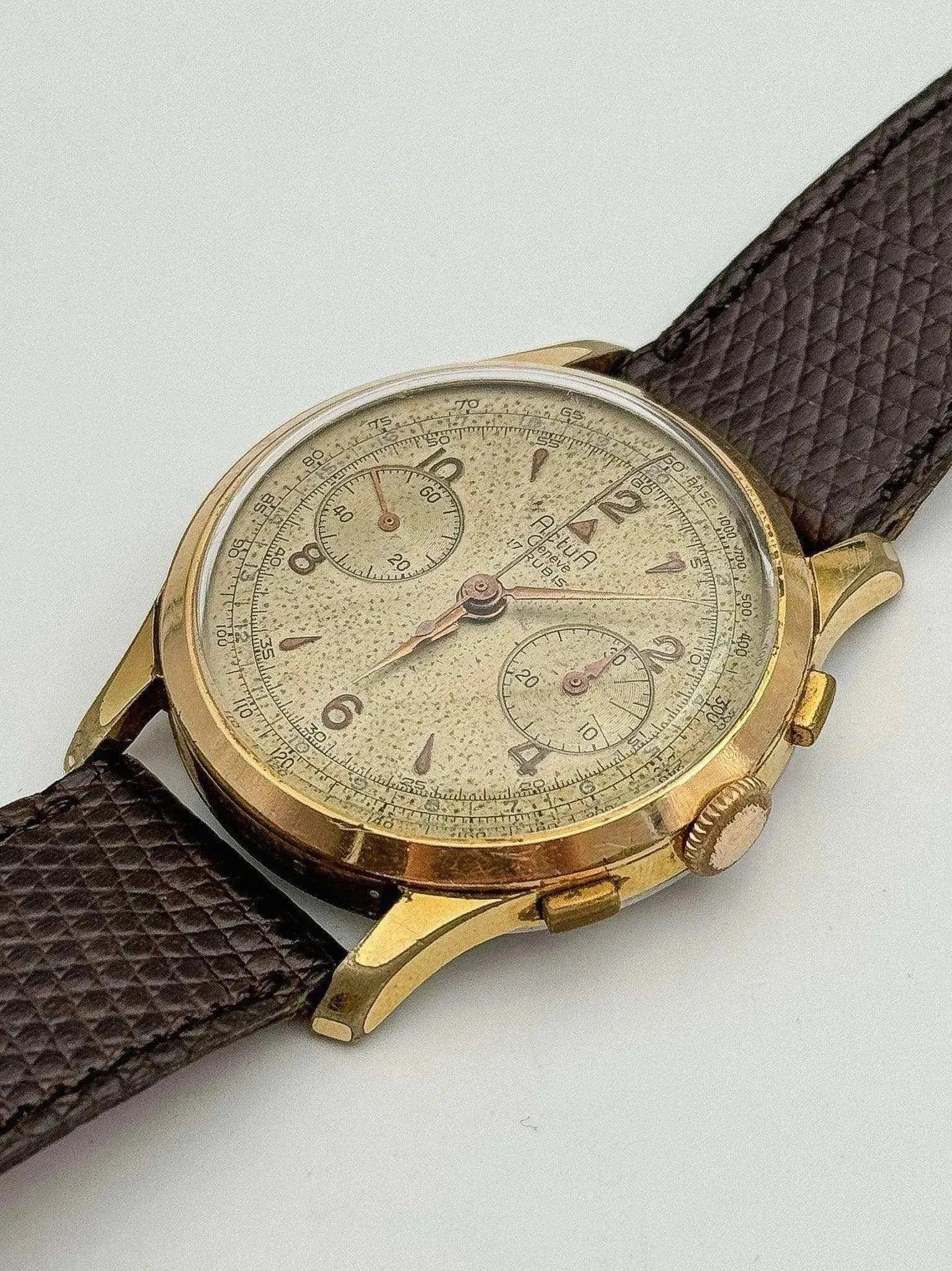Actua Genève - Chrono Landeron Plaqué or - 1950s - Atelier Victor - Vintage Shop