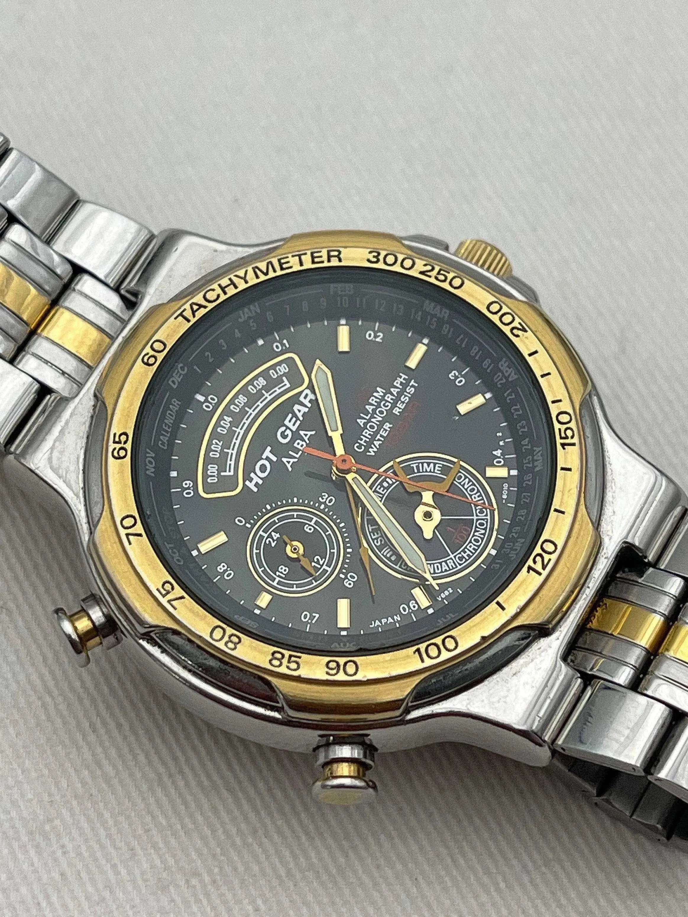 Alba (By Seiko) - Calendar Chronographe - 1983 - Atelier Victor Paris - Vintage Watch Shop Dubai