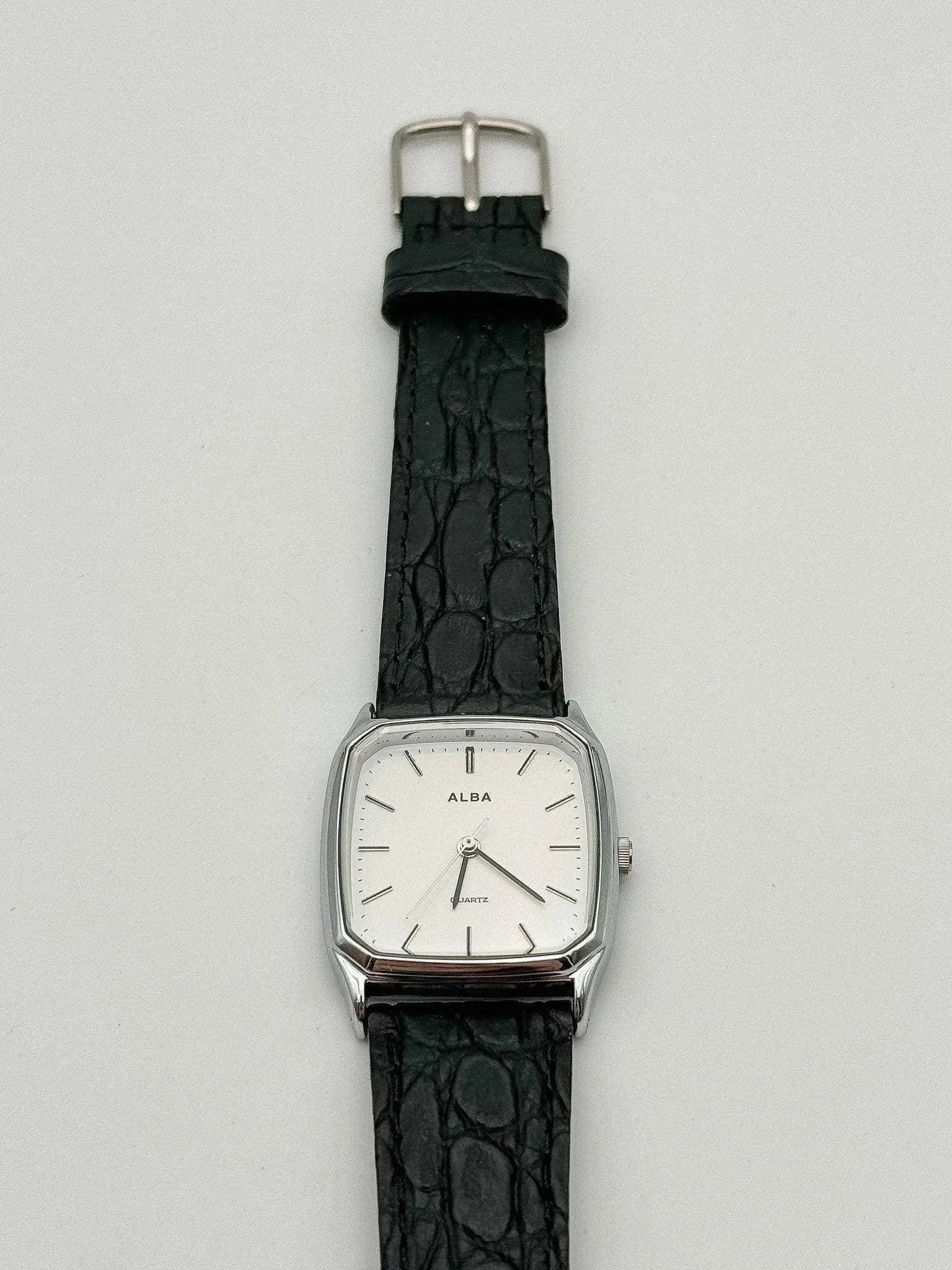 Alba by Seiko - White Dress Watch - 1990s - Atelier Victor Paris - Vintage Watch Shop Dubai