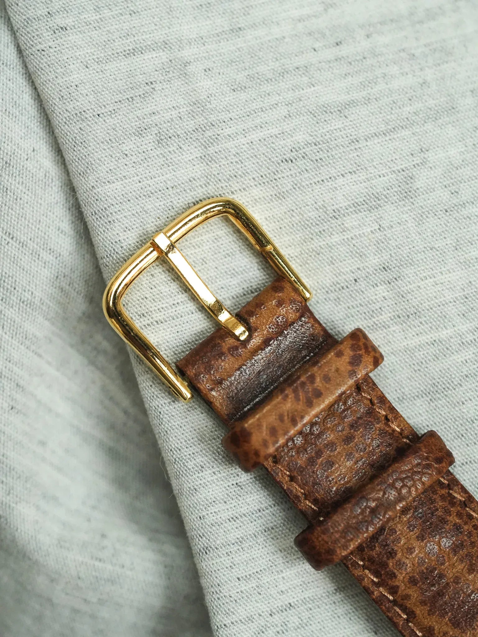 Aldex - Tonneau Incabloc Or - 1970s - Atelier Victor - Vintage Shop