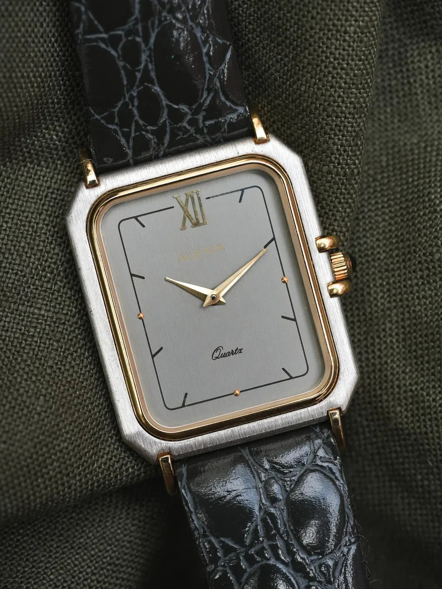 Alexia - Tank Acier Plaqué or Slim - NOS - 1980s - Atelier Victor