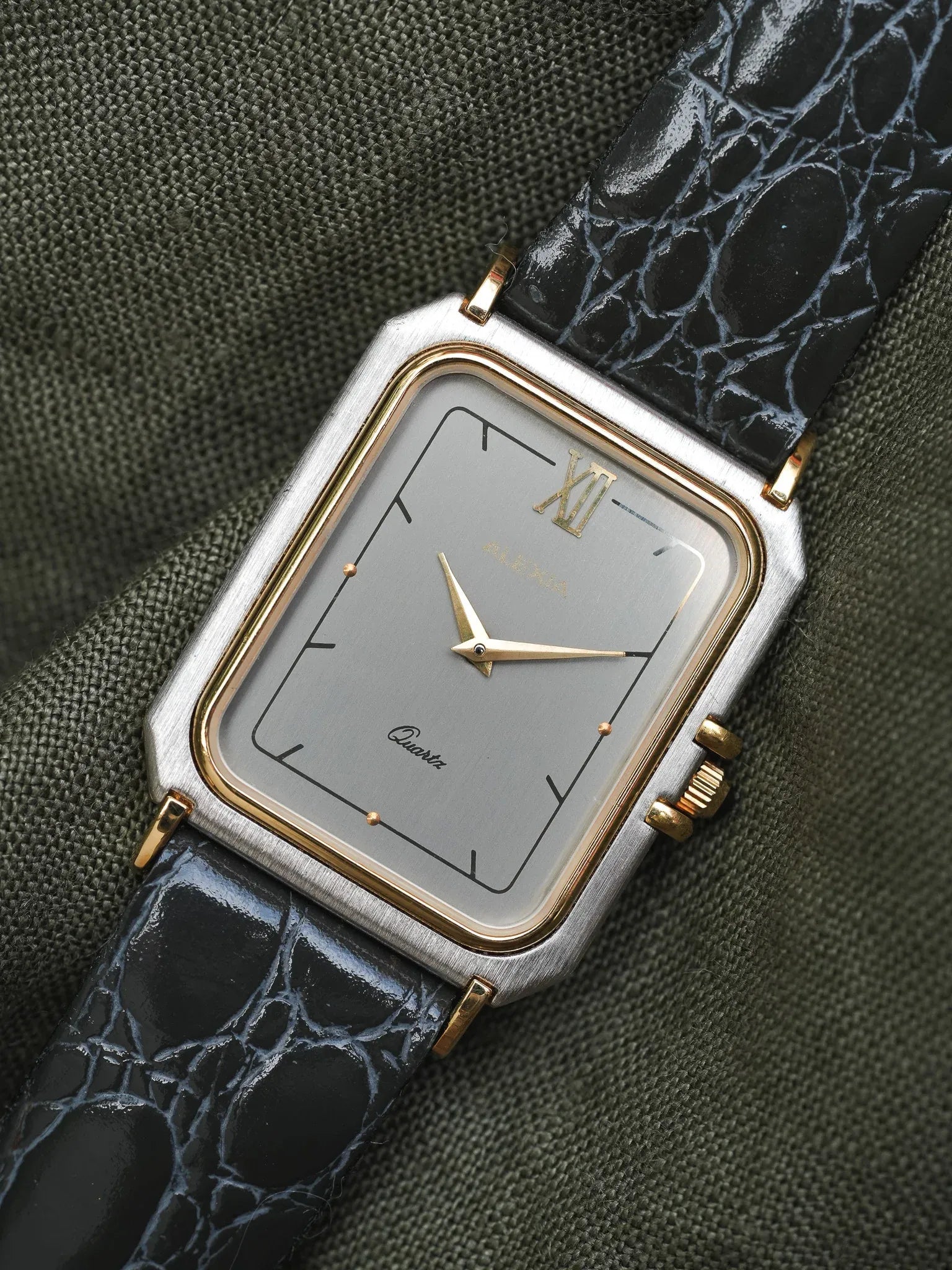 Alexia - Tank Acier Plaqué or Slim - NOS - 1980s - Atelier Victor