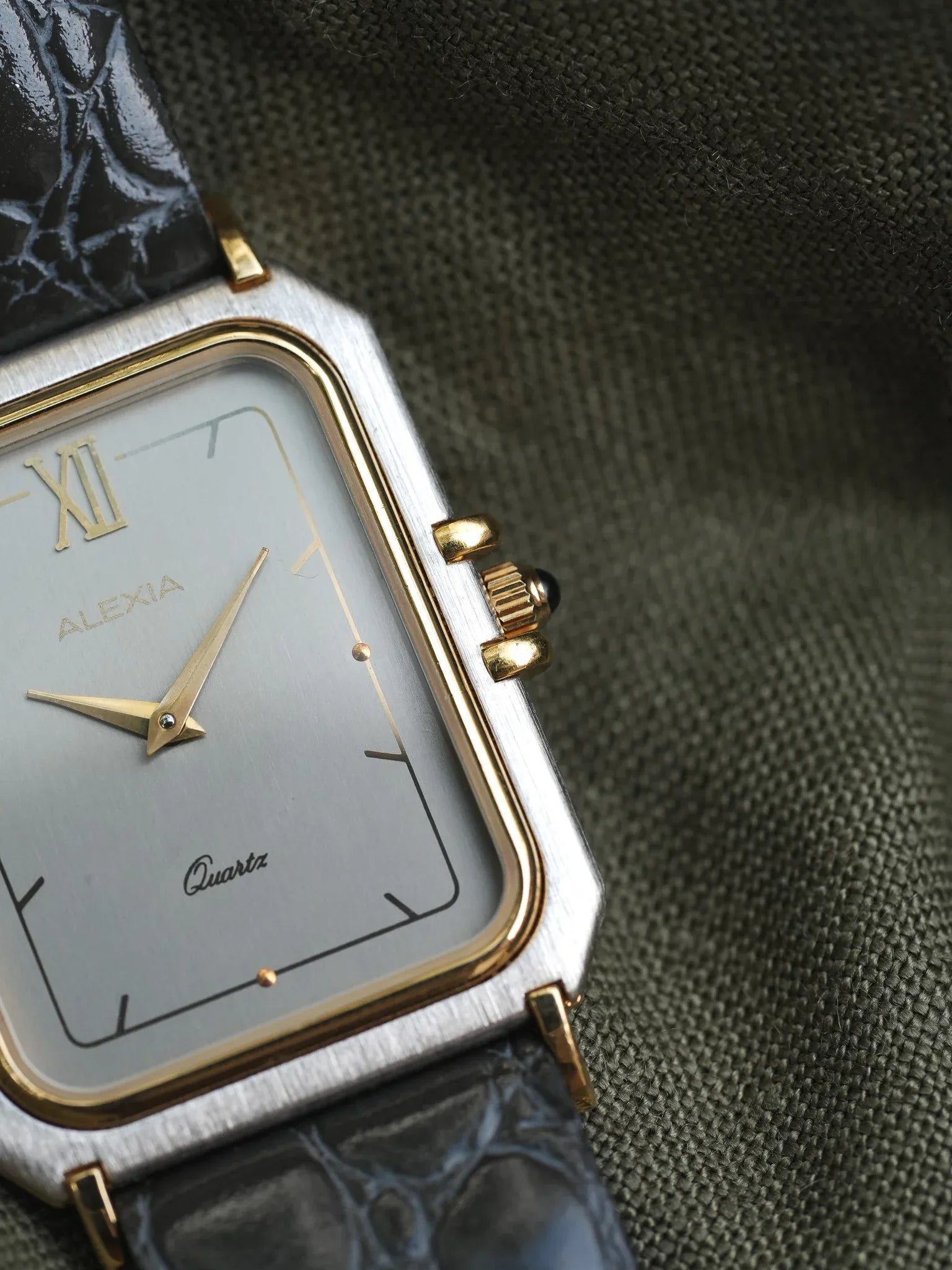 Alexia - Tank Acier Plaqué or Slim - NOS - 1980s - Atelier Victor