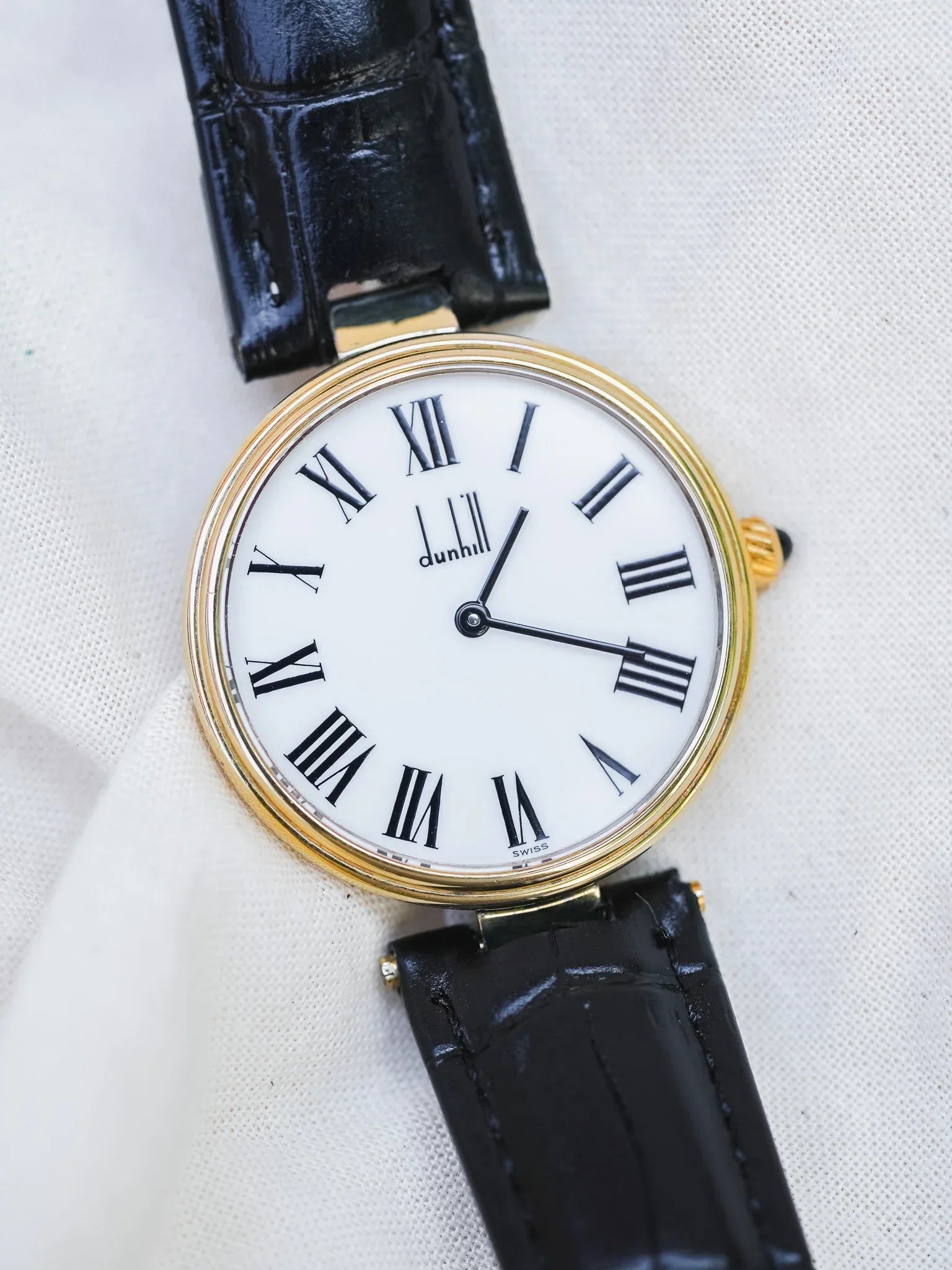 Alfred Dunhill - Ronde en Argent 925 plaqué or cadran blanc - 1980s - Atelier Victor - Vintage Shop