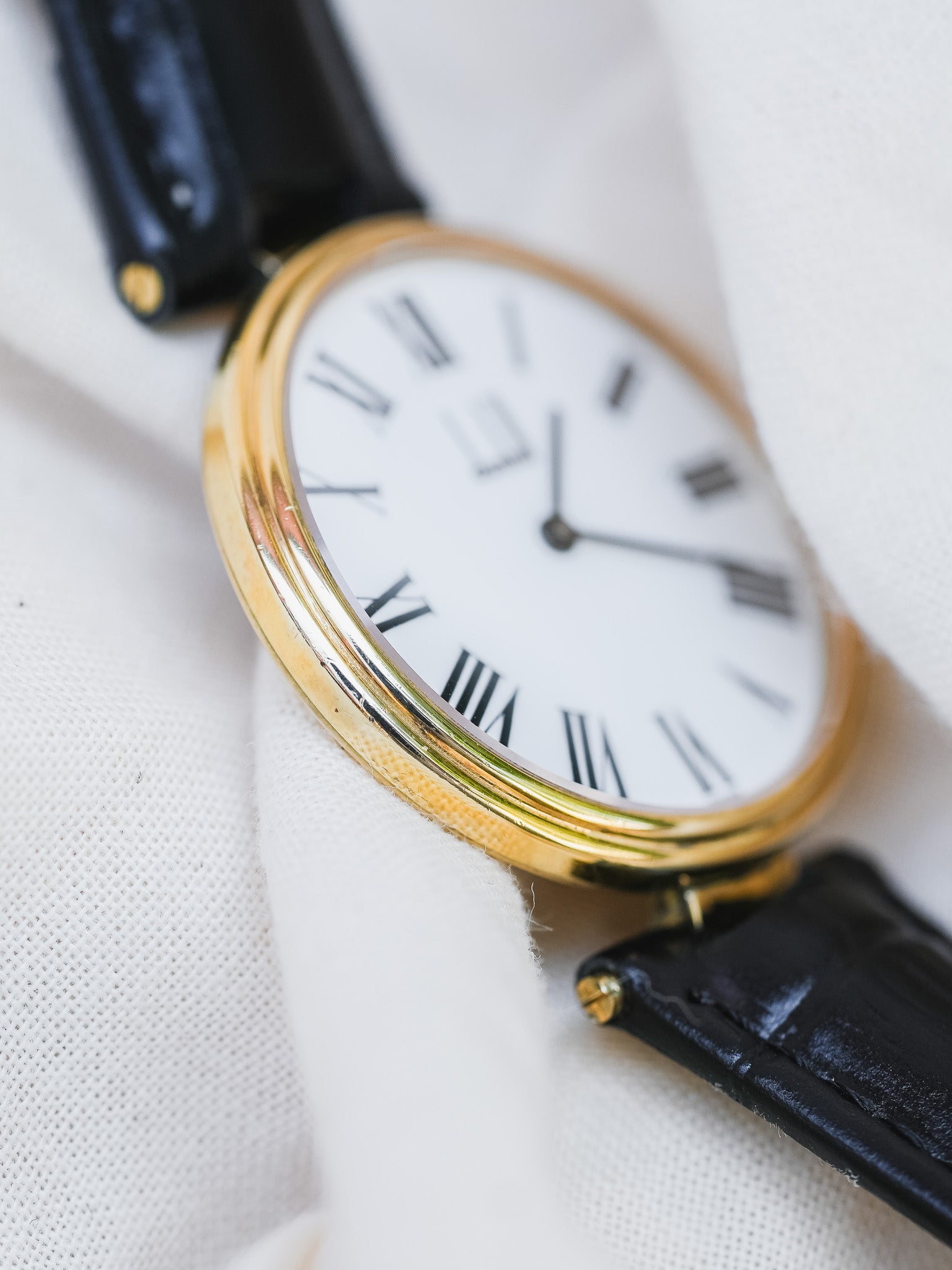 Alfred Dunhill - Ronde en Argent 925 plaqué or cadran blanc - 1980s - Atelier Victor - Vintage Shop