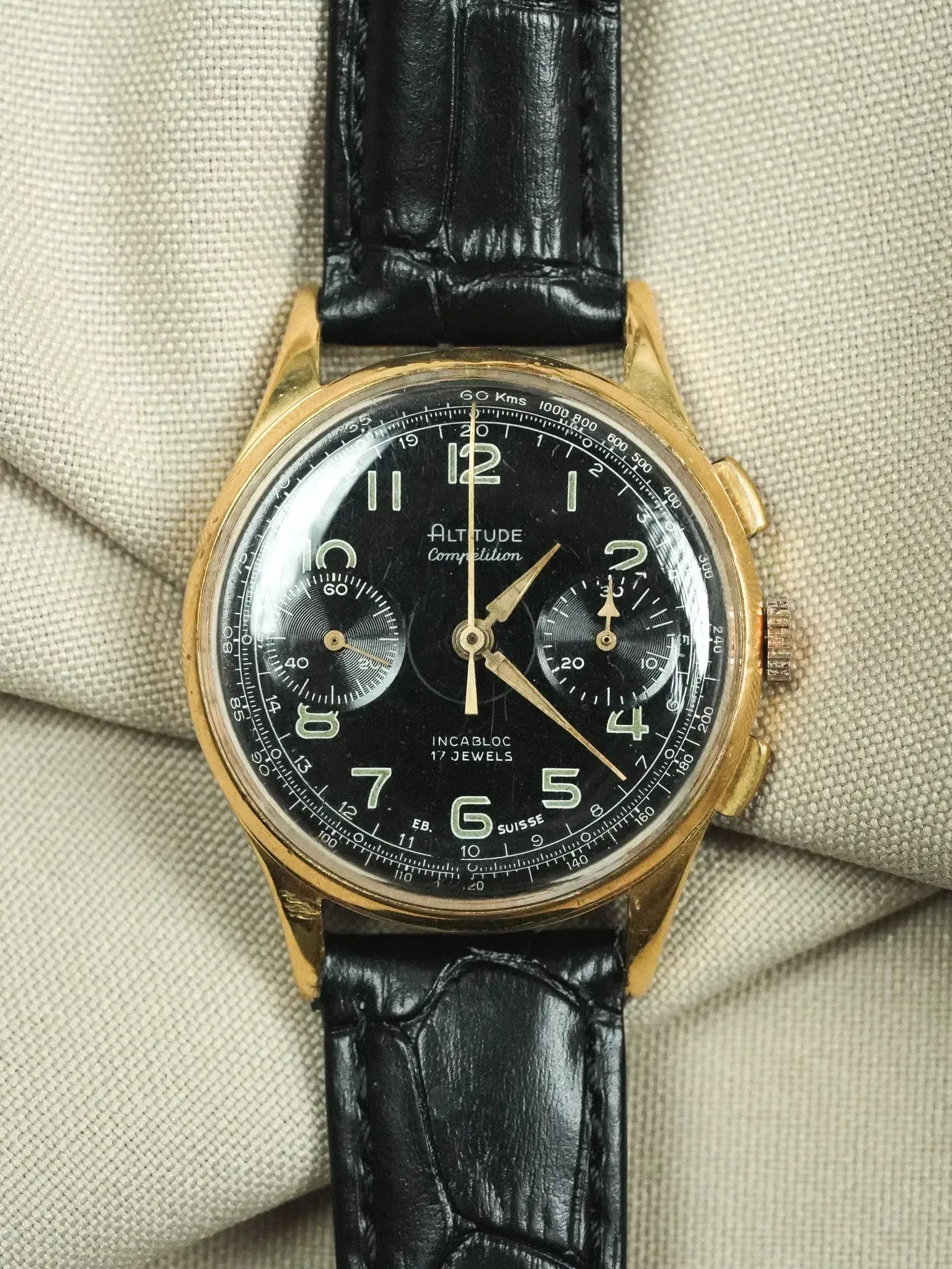 Altitude Competition - Chronographe Venus 188 Noir Or - 1960s - Atelier Victor