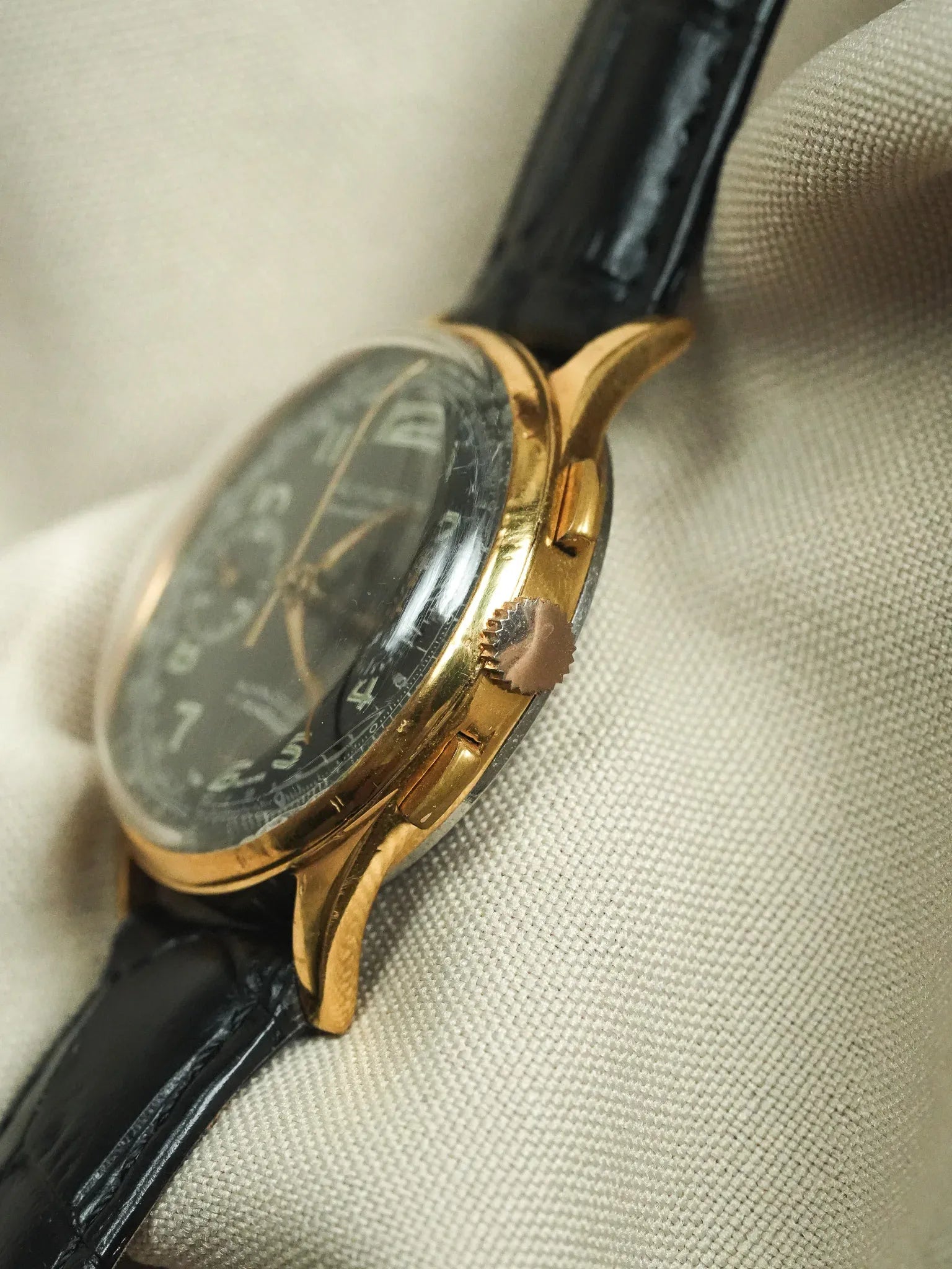 Altitude Competition - Chronographe Venus 188 Noir Or - 1960s - Atelier Victor