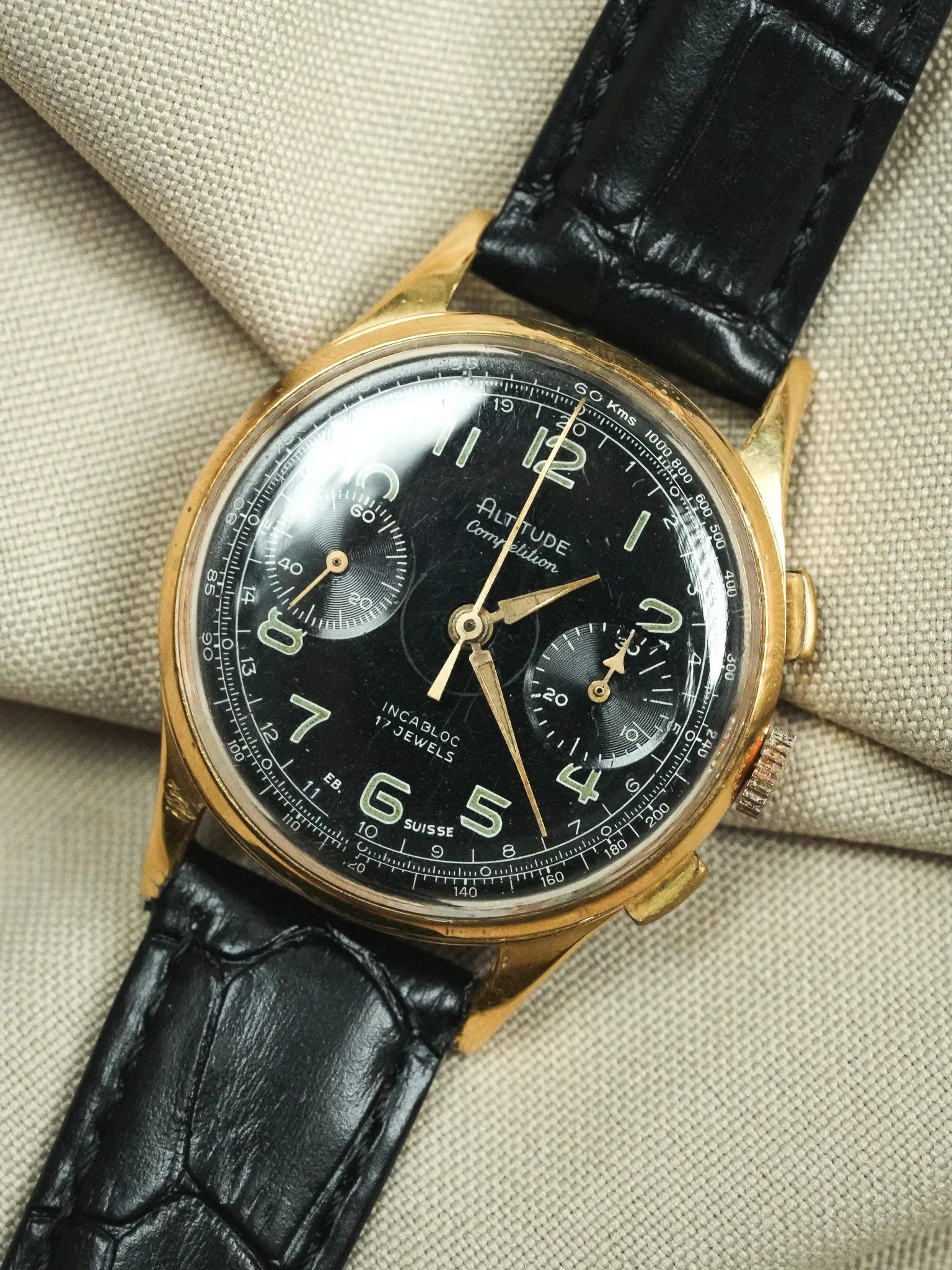 Altitude Competition - Chronographe Venus 188 Noir Or - 1960s - Atelier Victor