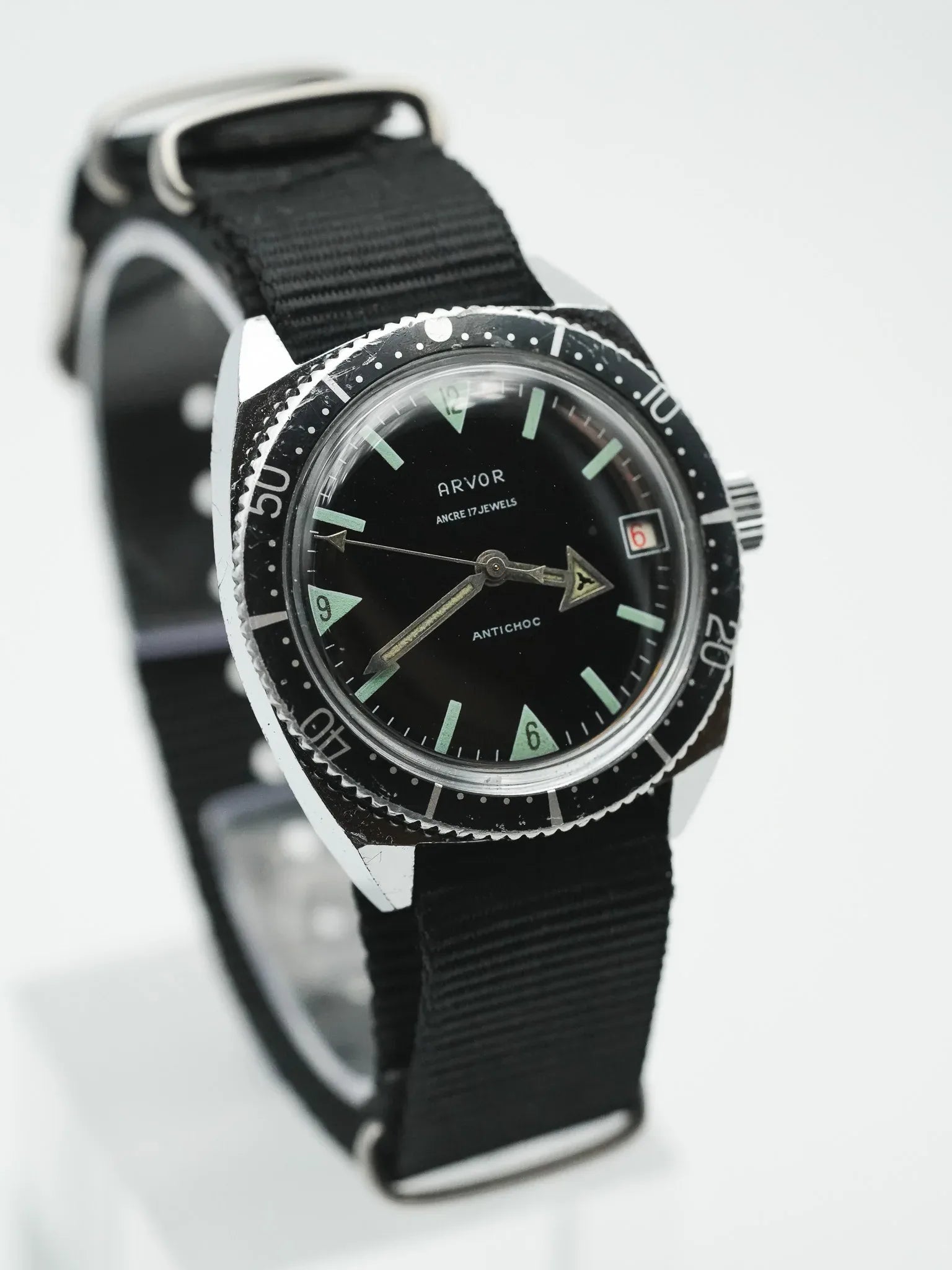 Arvor - Plongeuse Cadran noir - 1960s - Atelier Victor