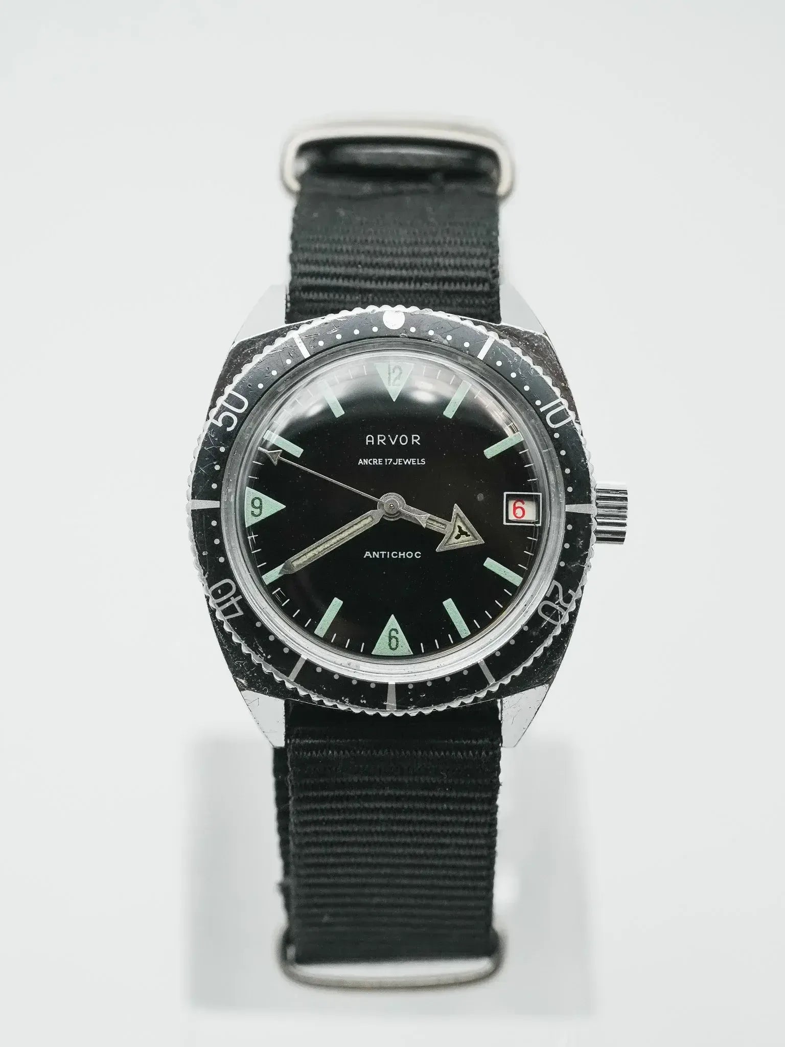 Arvor - Plongeuse Cadran noir - 1960s - Atelier Victor