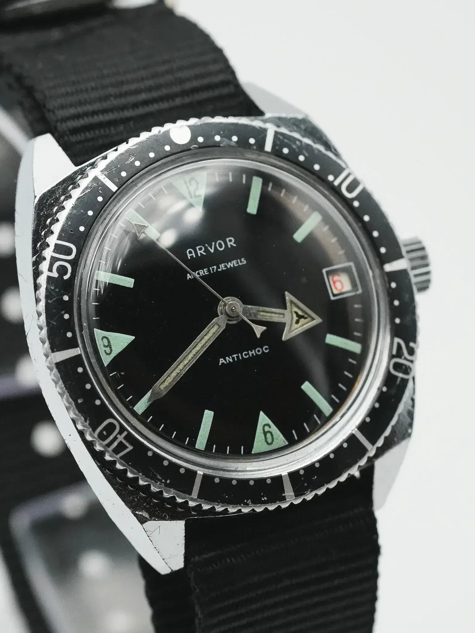 Arvor - Plongeuse Cadran noir - 1960s - Atelier Victor