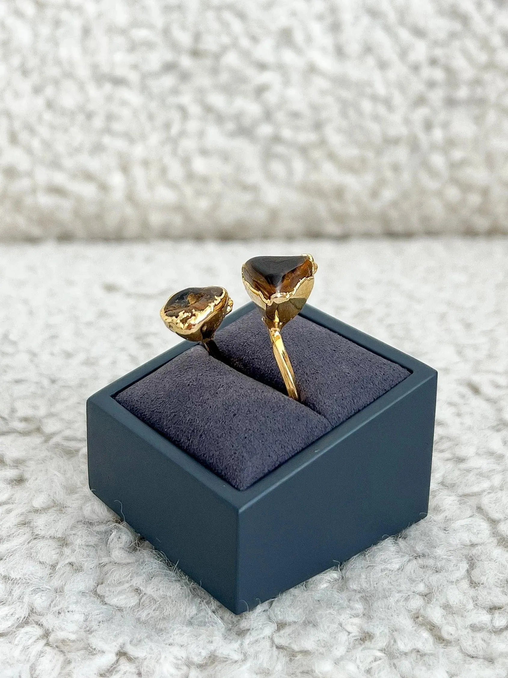 Bague Double - Oeil du Tigre - Atelier Victor Paris - Vintage Watch Shop Dubai