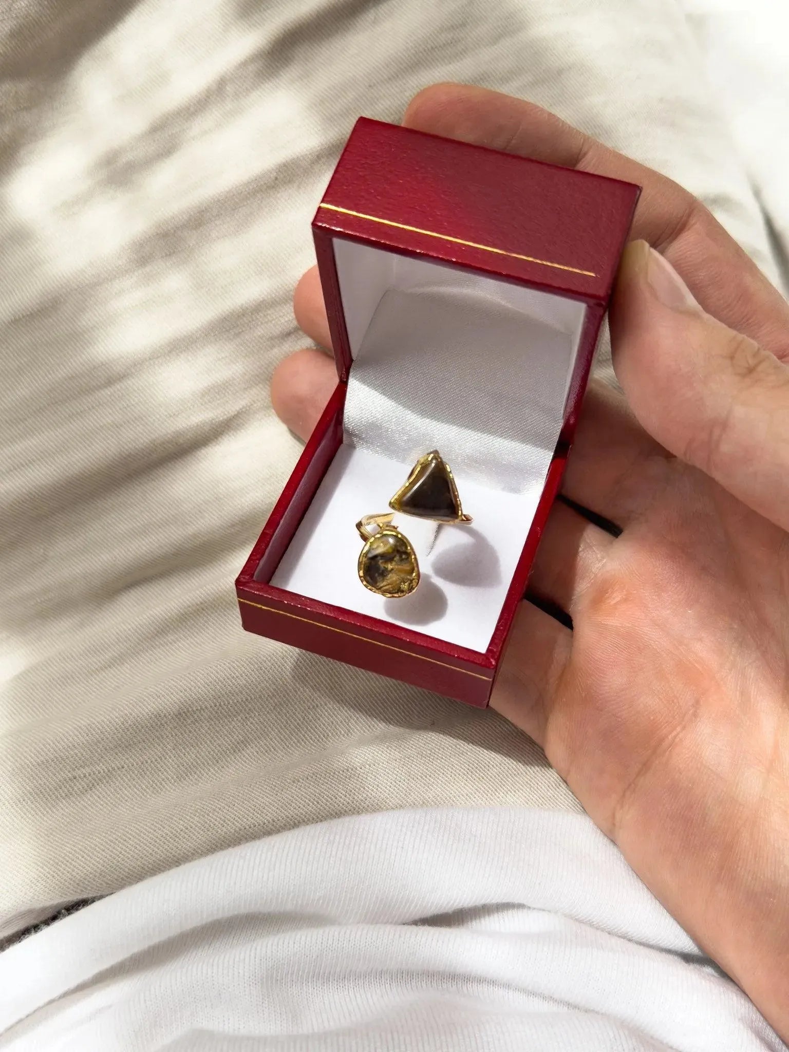 Bague Double - Oeil du Tigre - Atelier Victor Paris - Vintage Watch Shop Dubai