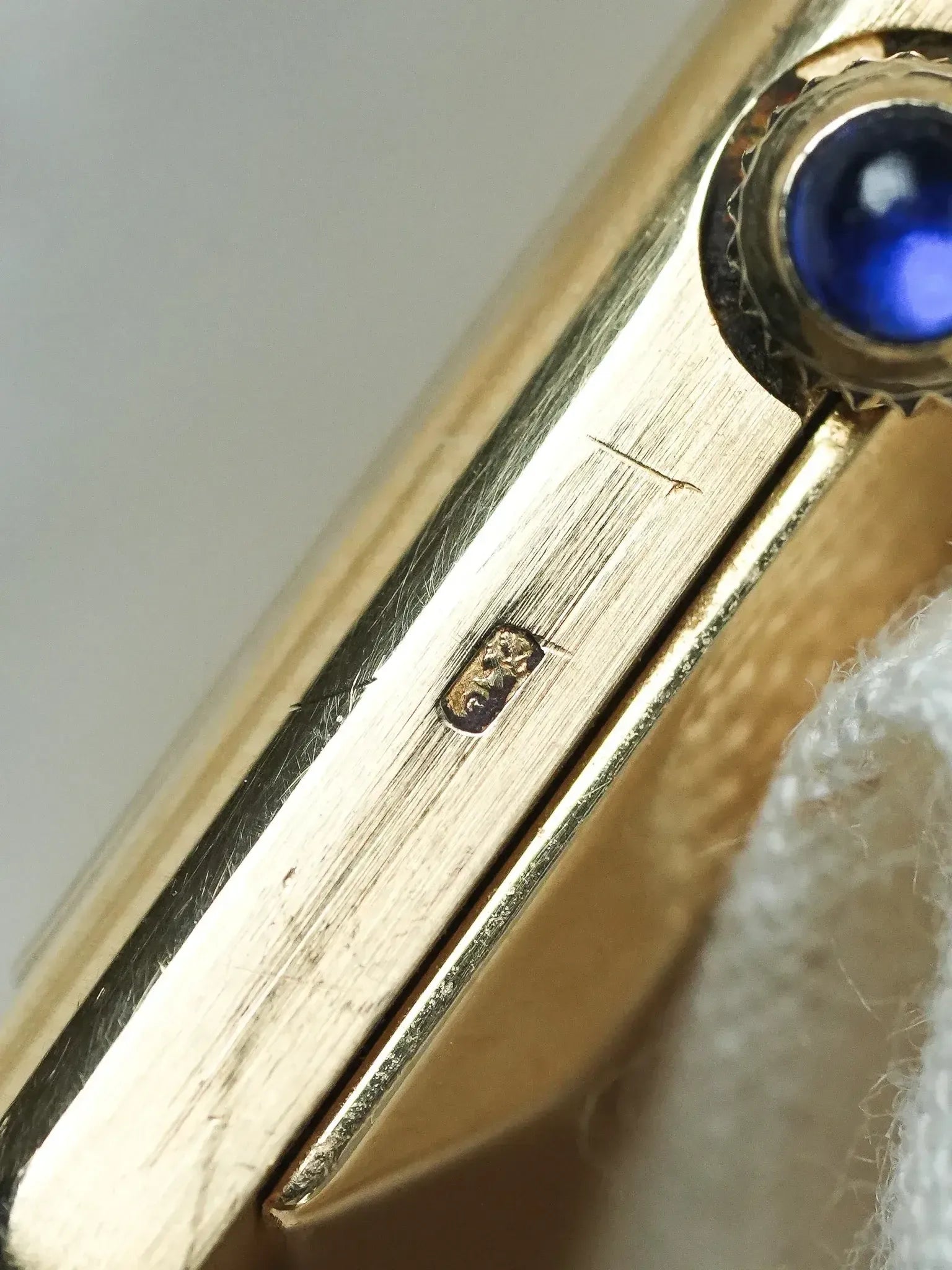 Baume & Mercier - 37059 Tank Or jaune 18k - boite - 1970s - Atelier Victor