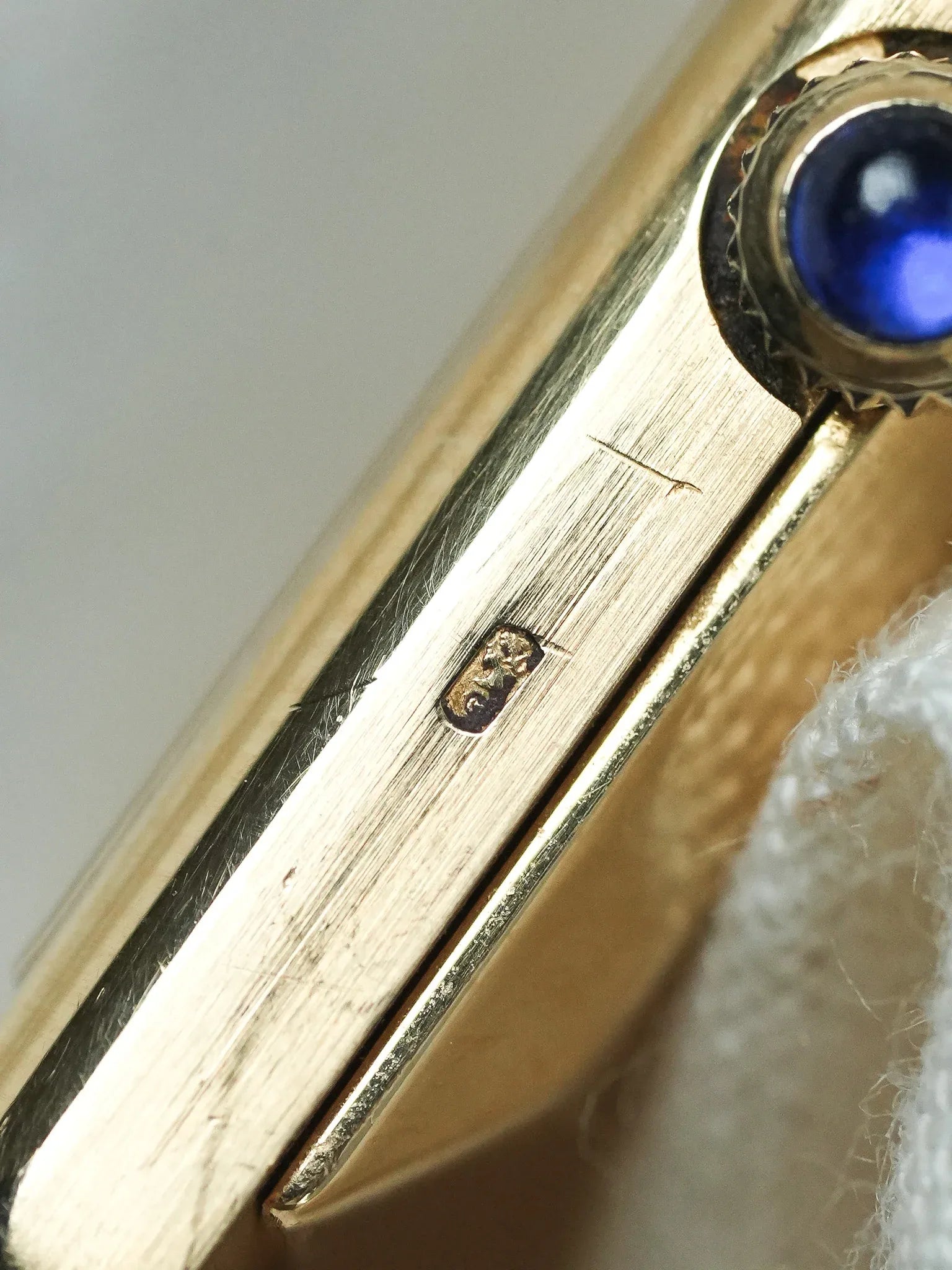 Baume & Mercier - 37059 Tank Or jaune 18k - boite - 1970s - Atelier Victor