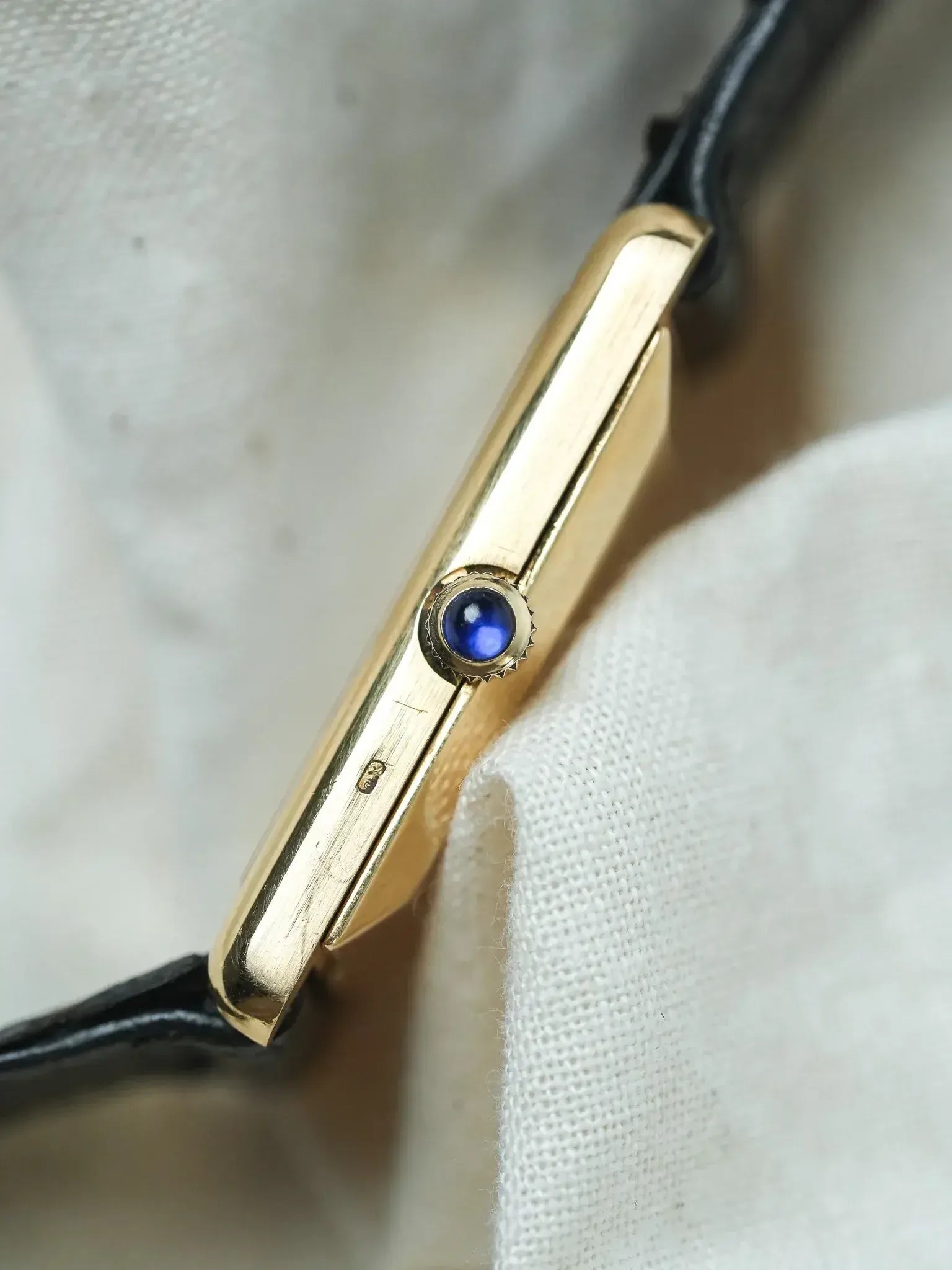 Baume & Mercier - 37059 Tank Or jaune 18k - boite - 1970s - Atelier Victor