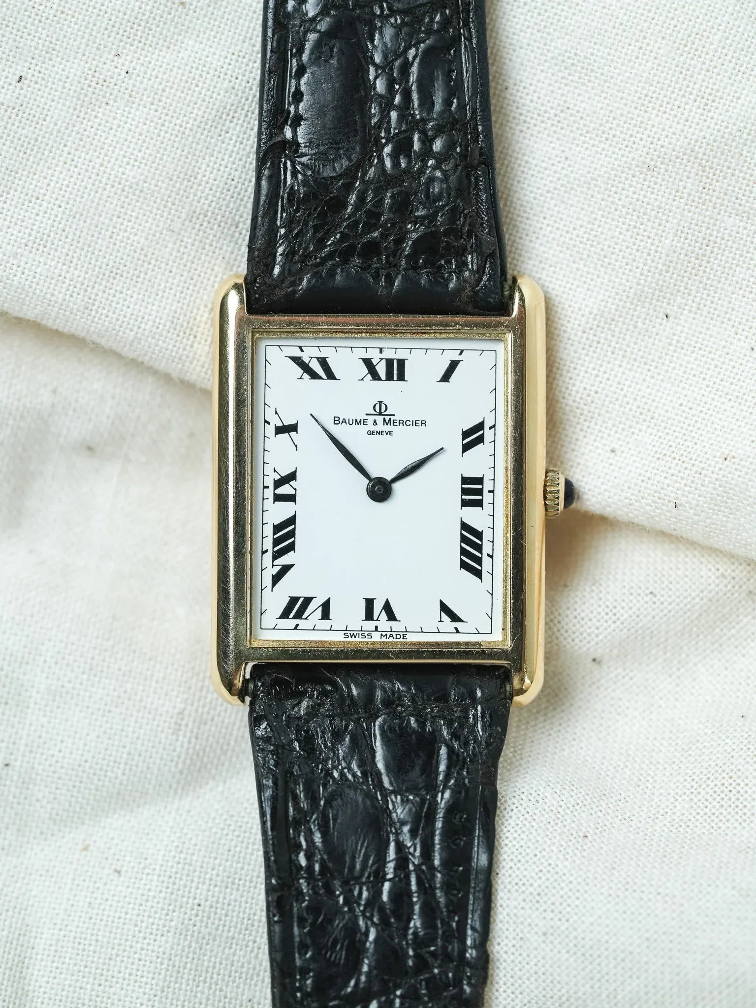 Baume & Mercier - 37059 Tank Or jaune 18k - boite - 1970s - Atelier Victor - Vintage Shop