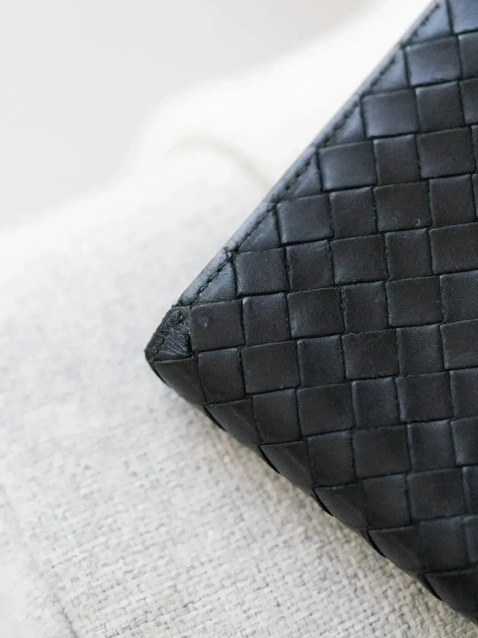 Bottega Veneta - Portefeuille Cuir Noir - Atelier Victor